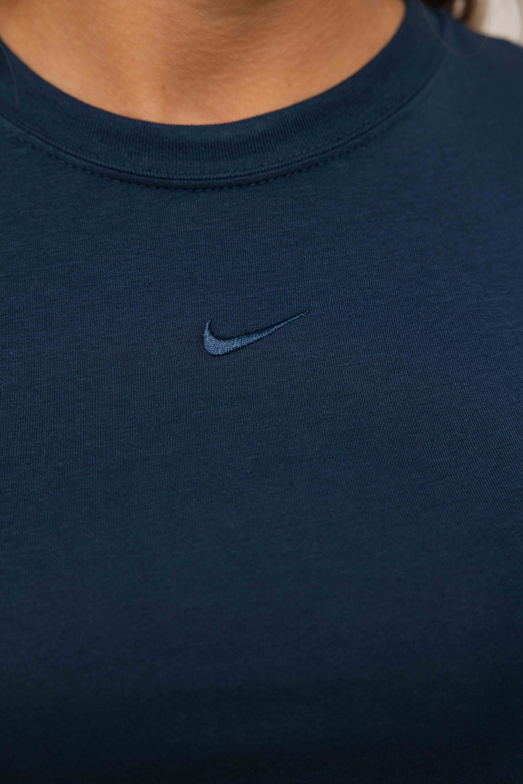 Nike Sportswear Chill Knit T-Shirt Dames Donkergroen