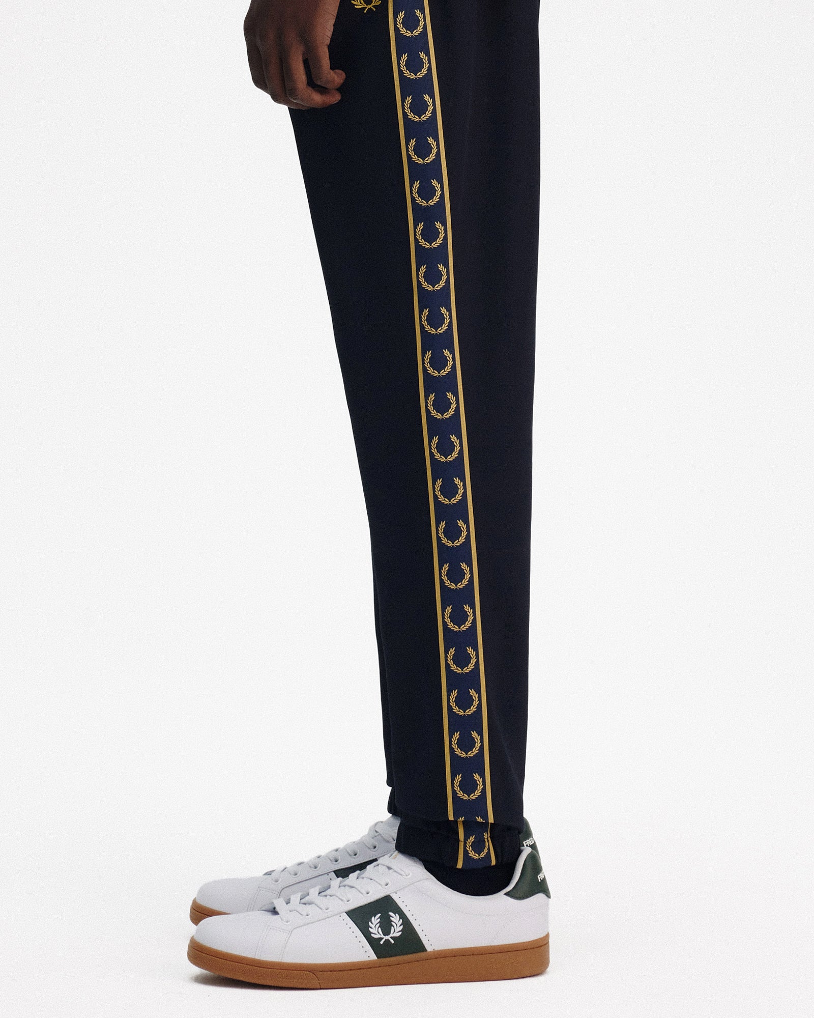 Fred Perry<br>Contrast Tape-Track Pant