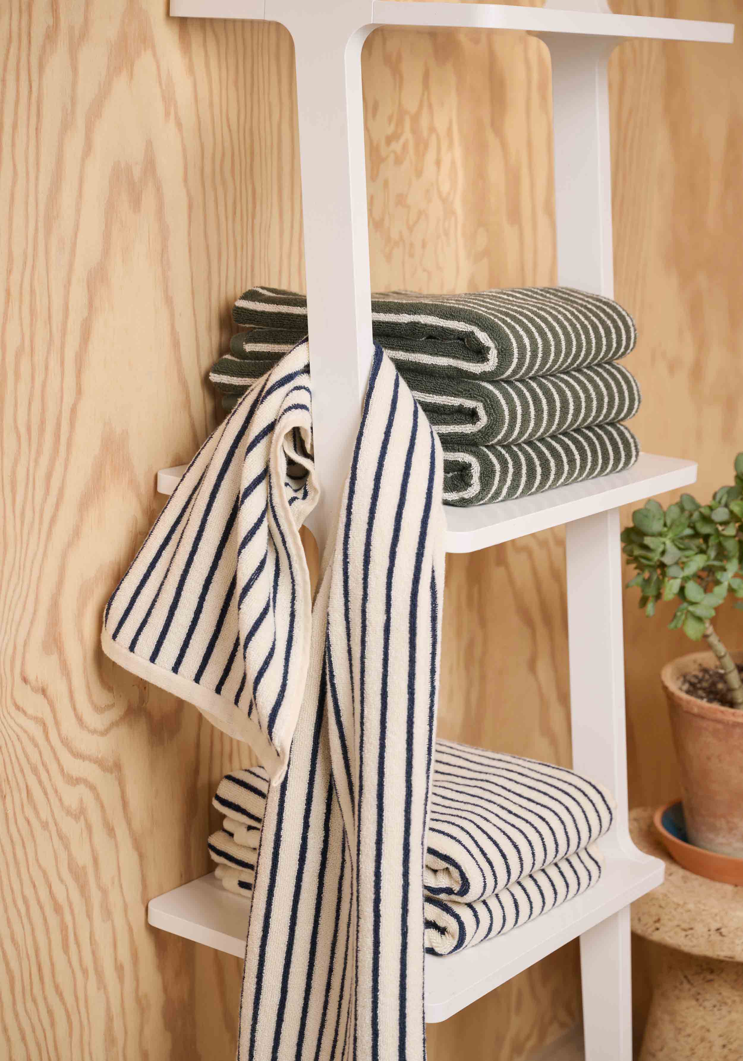 Lavie Handtuch Tom Undyed Indigo