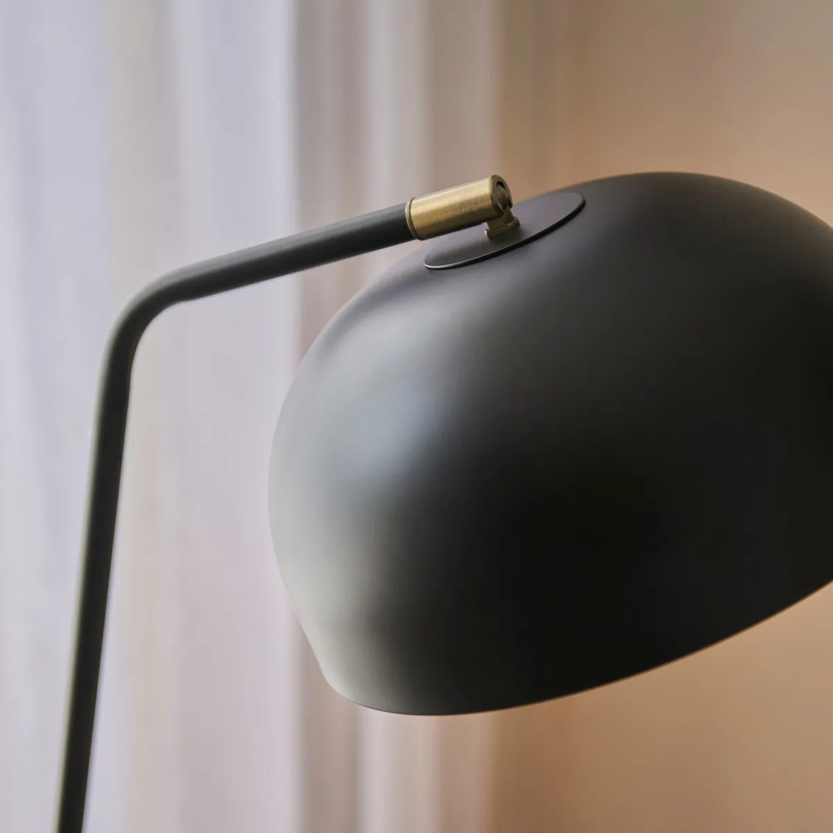 Endon Lampadaire Task Noir Mat