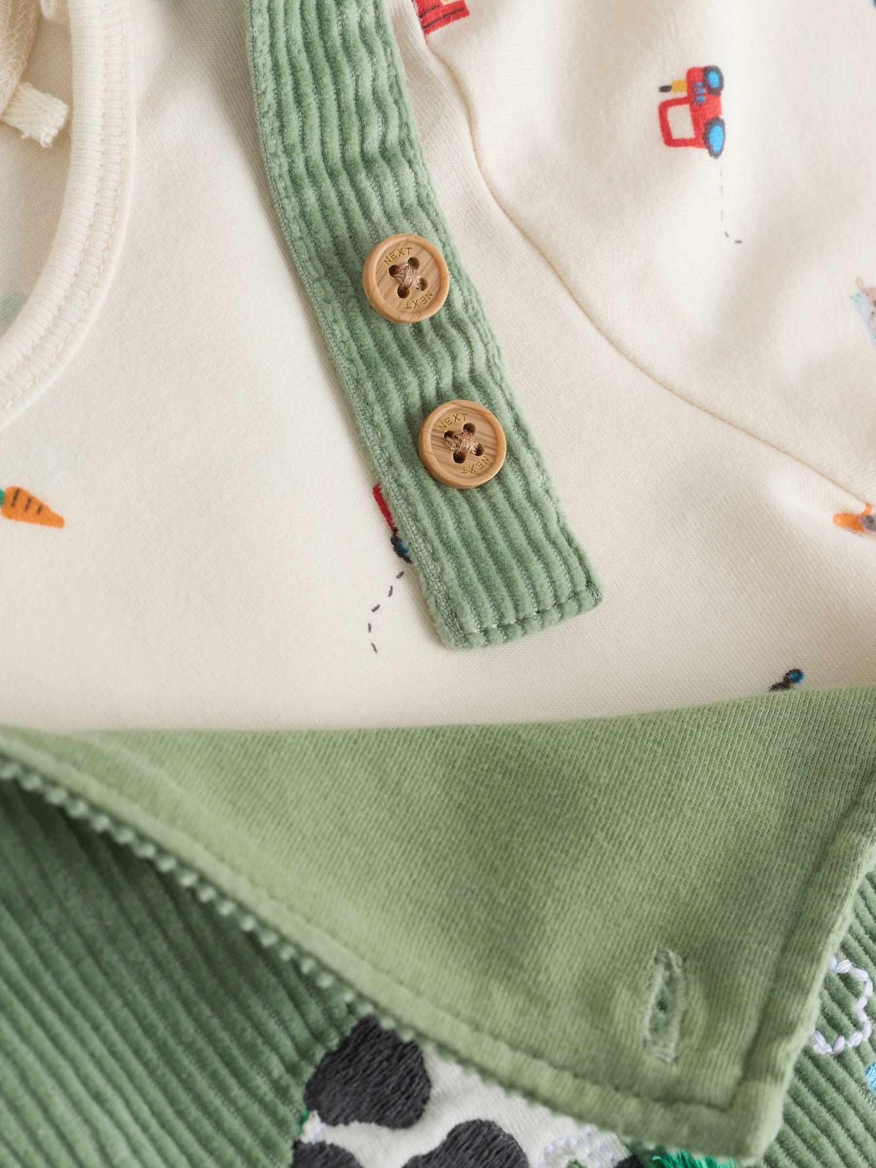 Groen met boerderijprint - Babyset van tuinbroek en rompertje (0mnd-2jr)