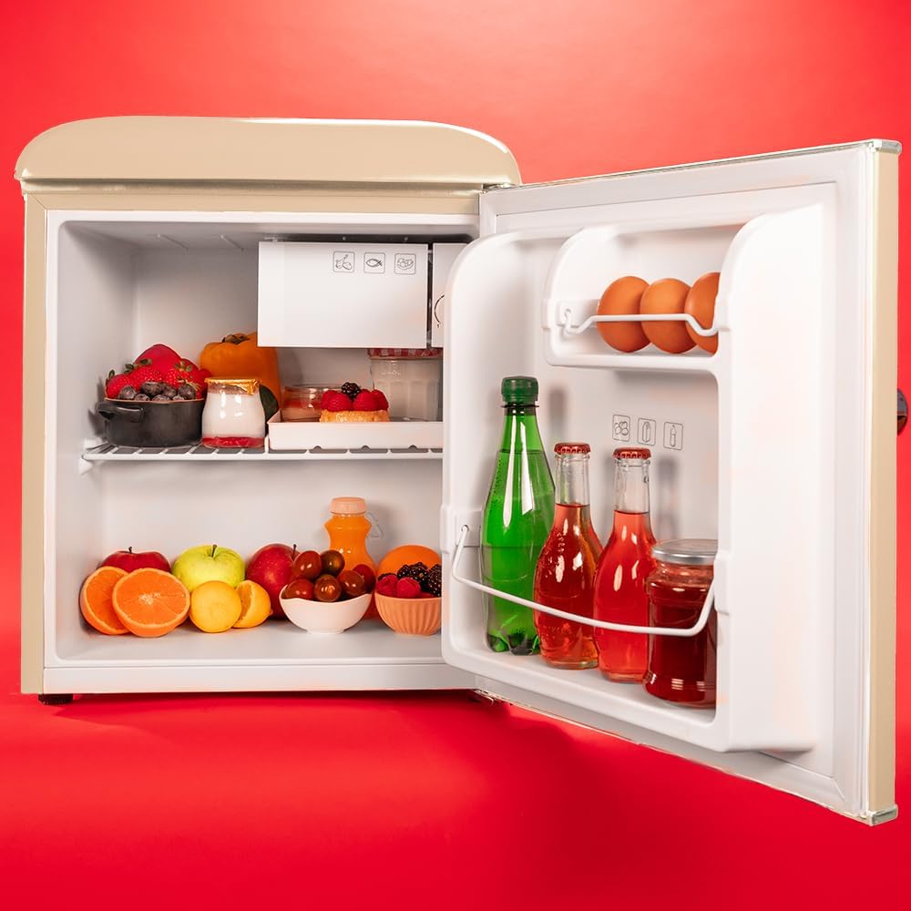 Cecotec Mini Frigo Bolero CoolMarket TT Origin 45 Rouge. Réfrigérateur de Table Rétro 45L, 55 cm de Haut, 44,7 cm de Large, Classe Énergétique E, Bac à Glaçons et Poignée Chromée, Rouge