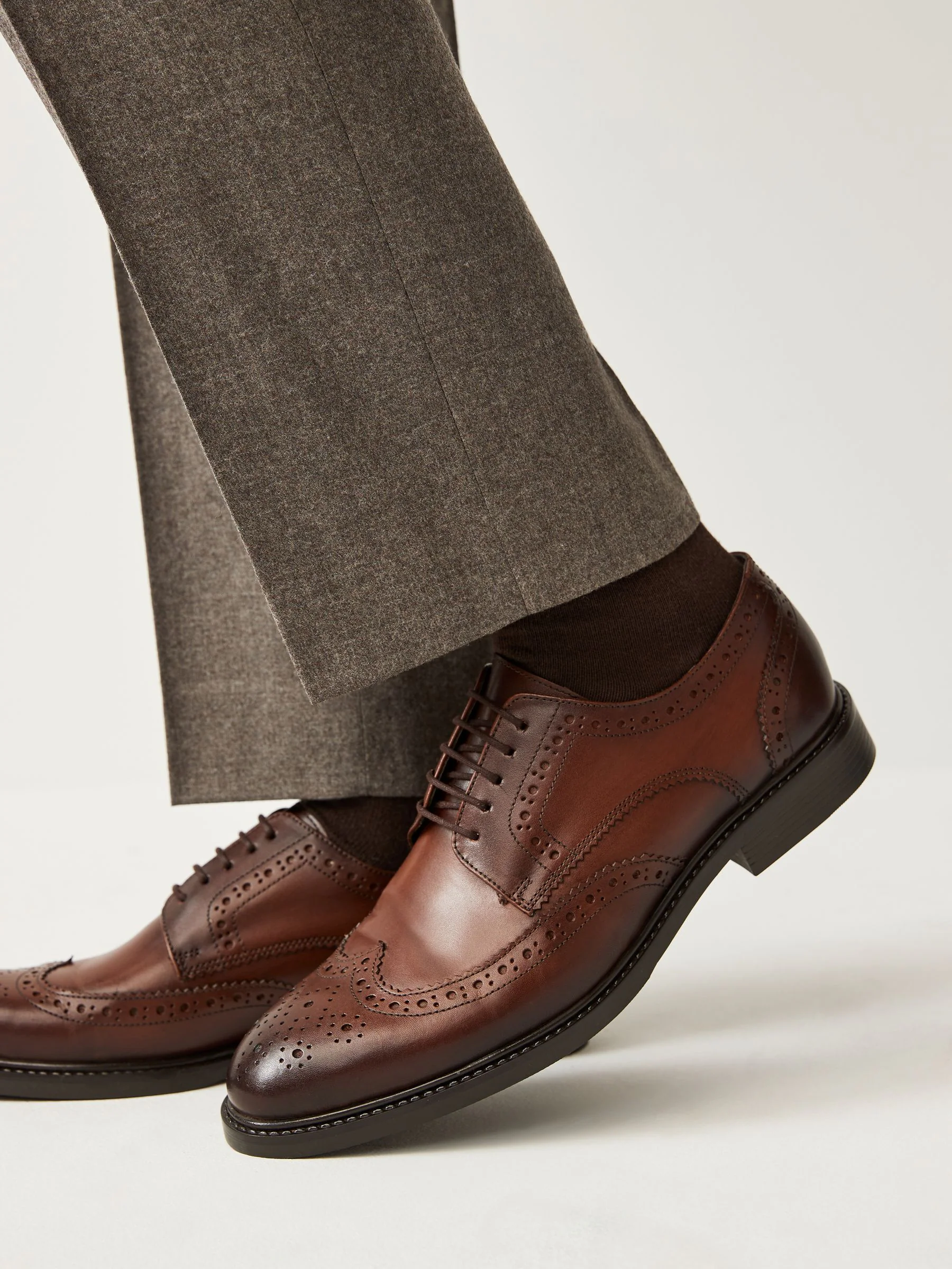Bruin - Standaard pasvorm - Leren derby-brogues