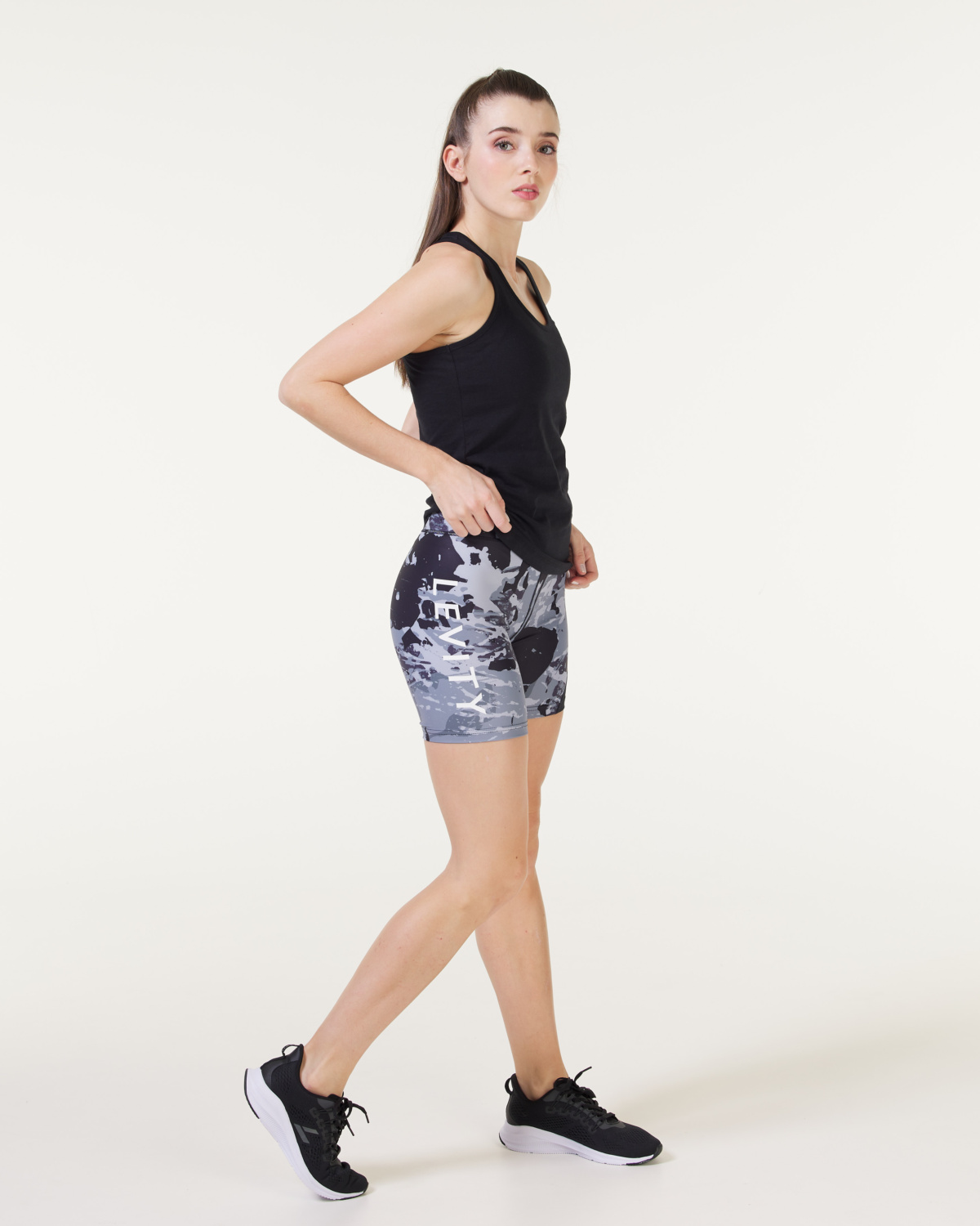 LEVITY Piper Short Tights Grey\Camo