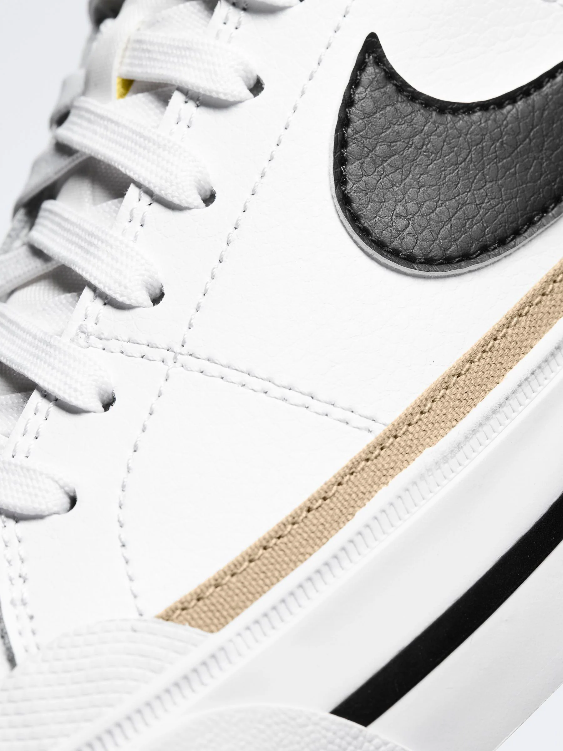 Wit/zwart - Nike Court Legacy Lift plateausneakers