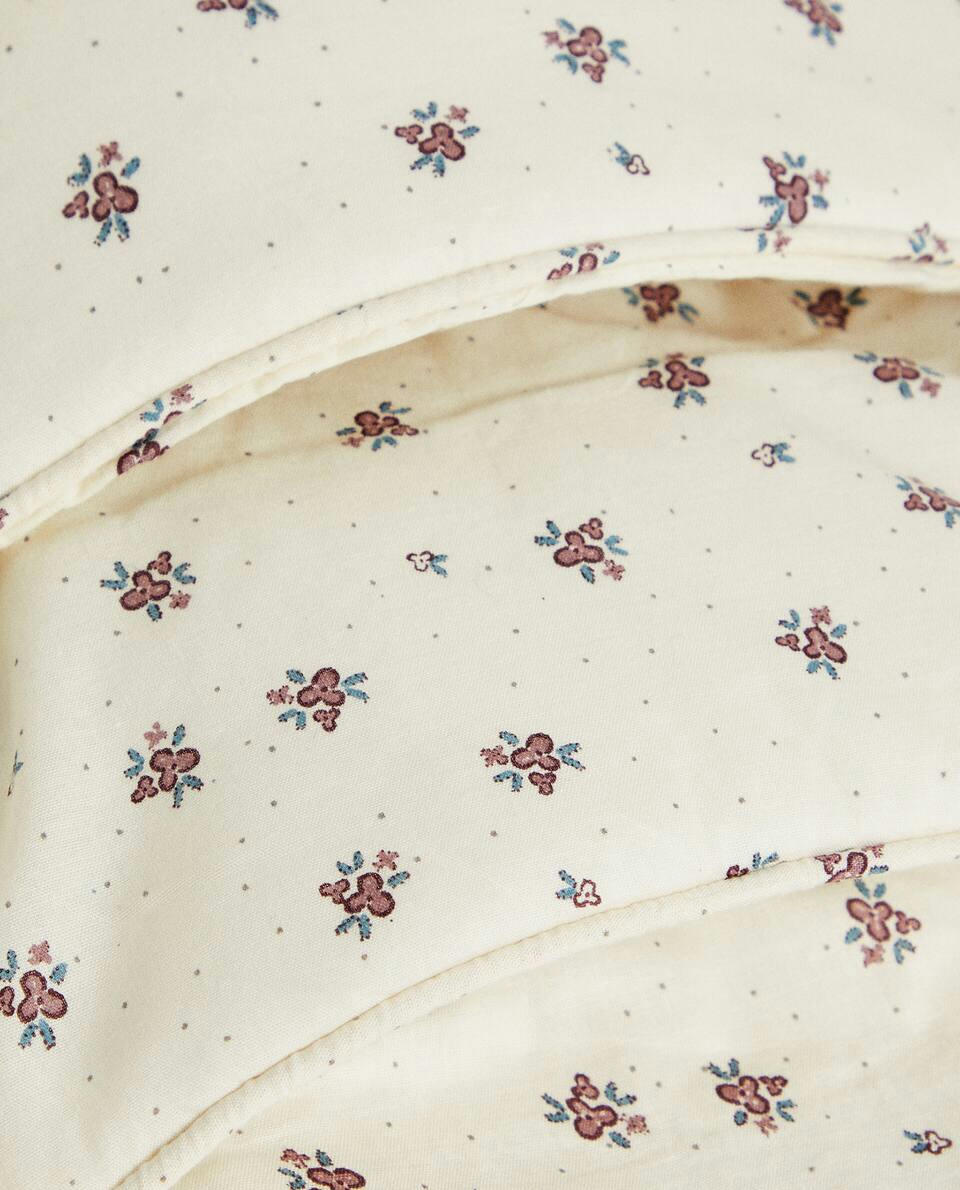 ORGANIZADOR INFANTIL COM ESTAMPA FLORAL