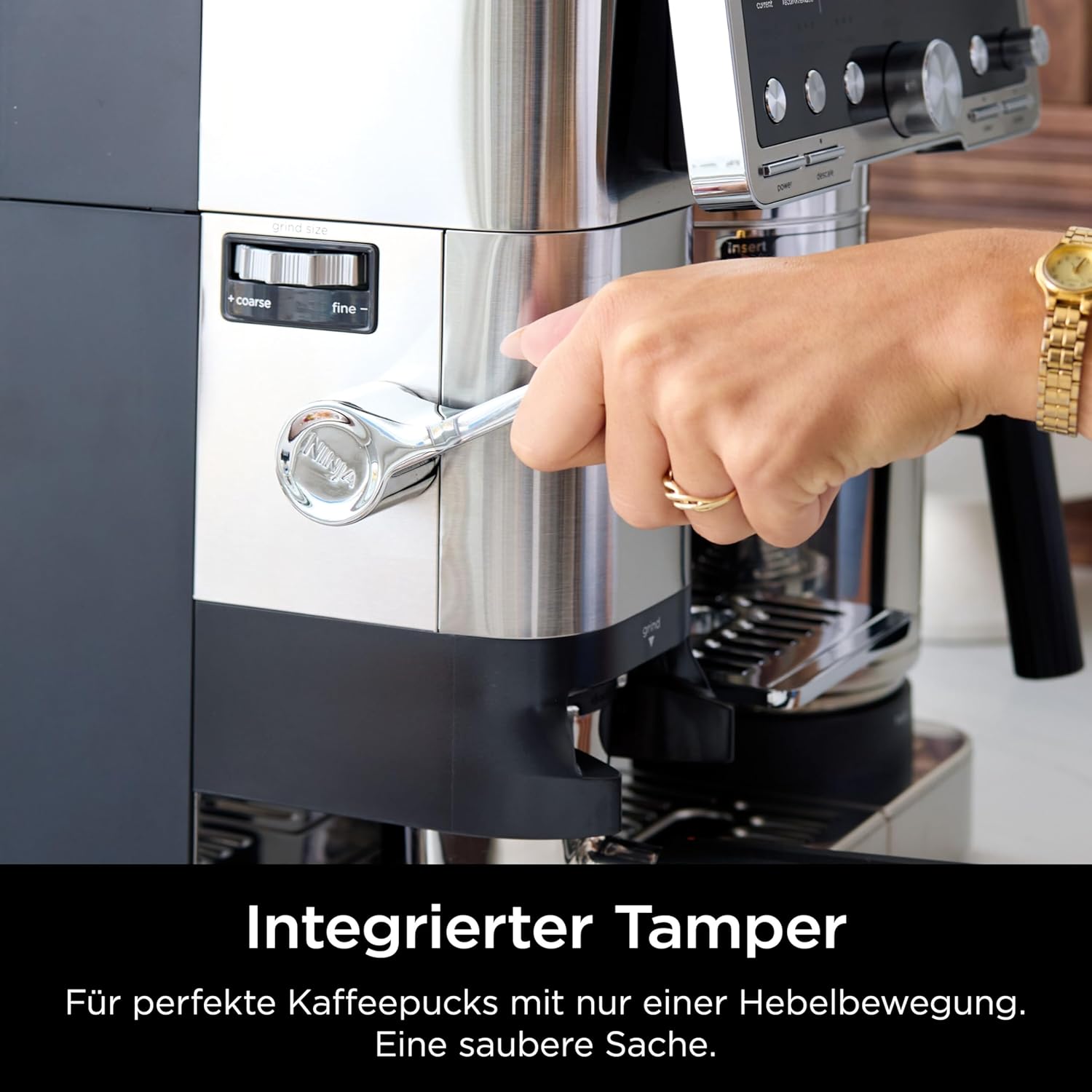 Ninja Luxe Pro 3-in-1-Kaffeemaschine mit Mahlwerk und Aufschäumer für Latte, Cappuccino, Cold Brew & Espresso, einfache Handhabung, 5 Voreinstellungen zum Aufschäumen, Silber, ES701EU