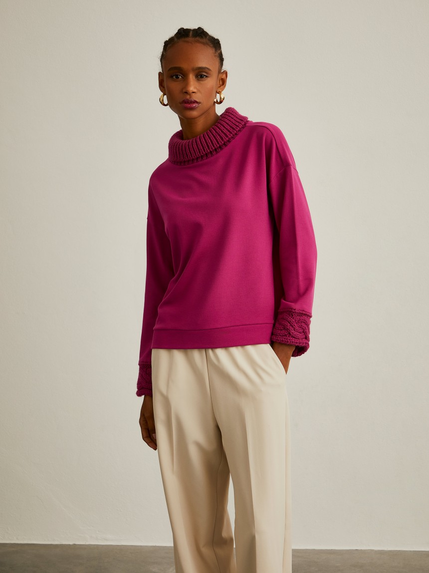 Camisola gola alta com malha tricotada