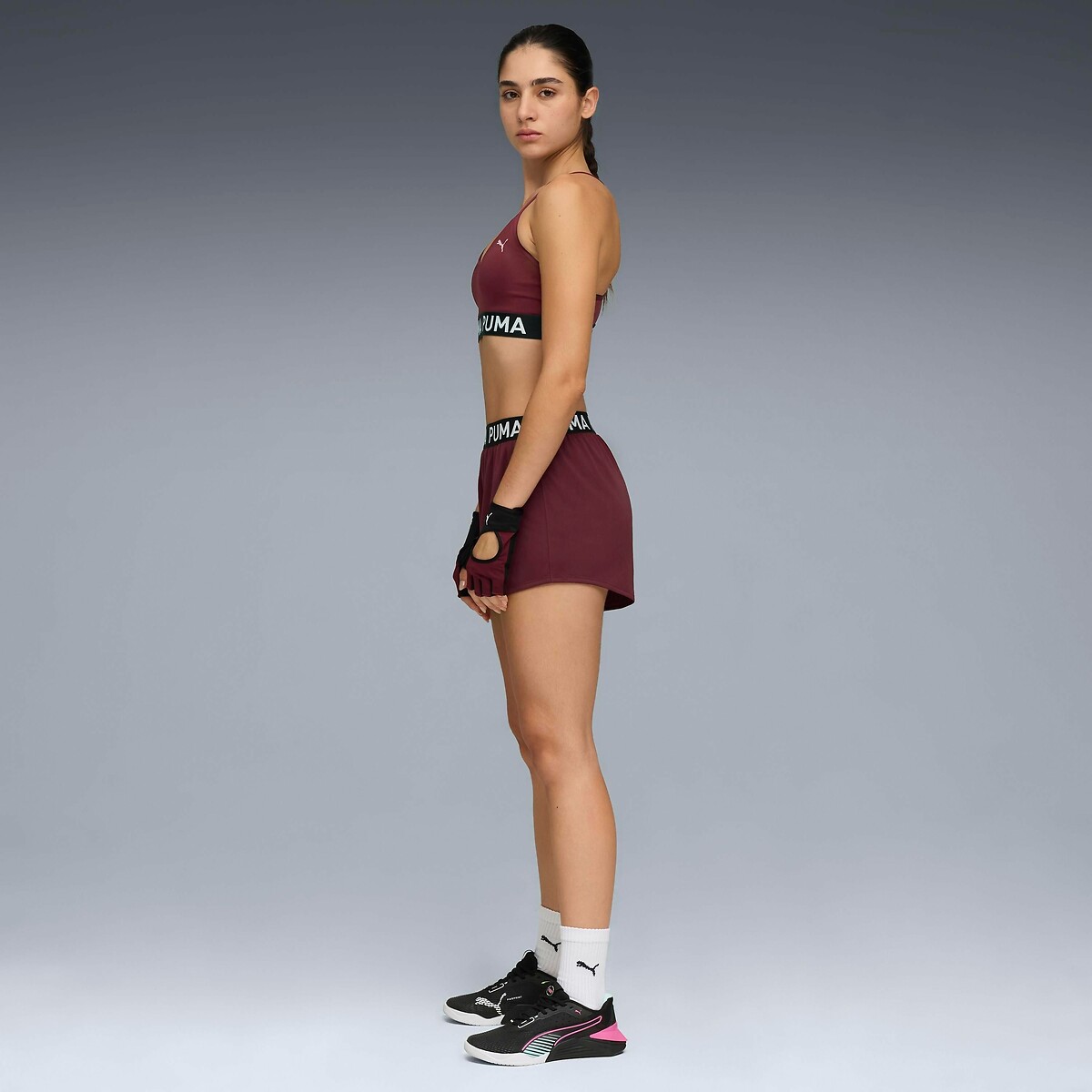 Calções desportivos PUMA<br>STRONG