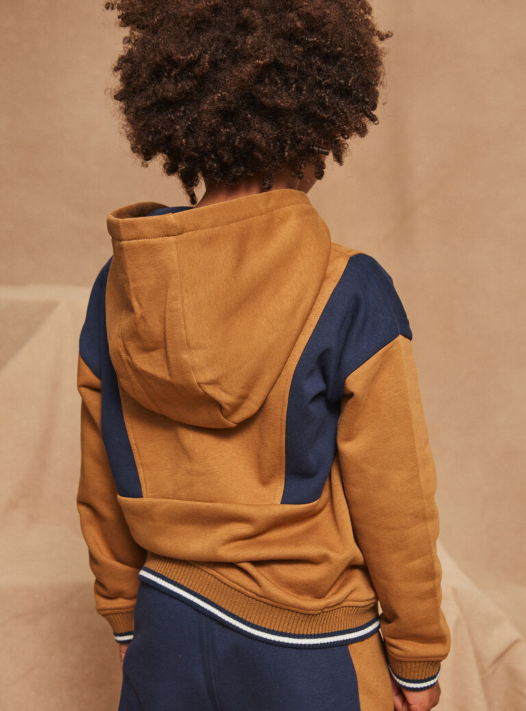 Sweat à capuche bleu marine et marron