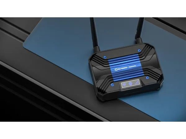 Teltonika TCR100 - Trådløs router - WWAN - Wi-Fi 5 - Dual Band - 3G, 4G - overflademonterbar
