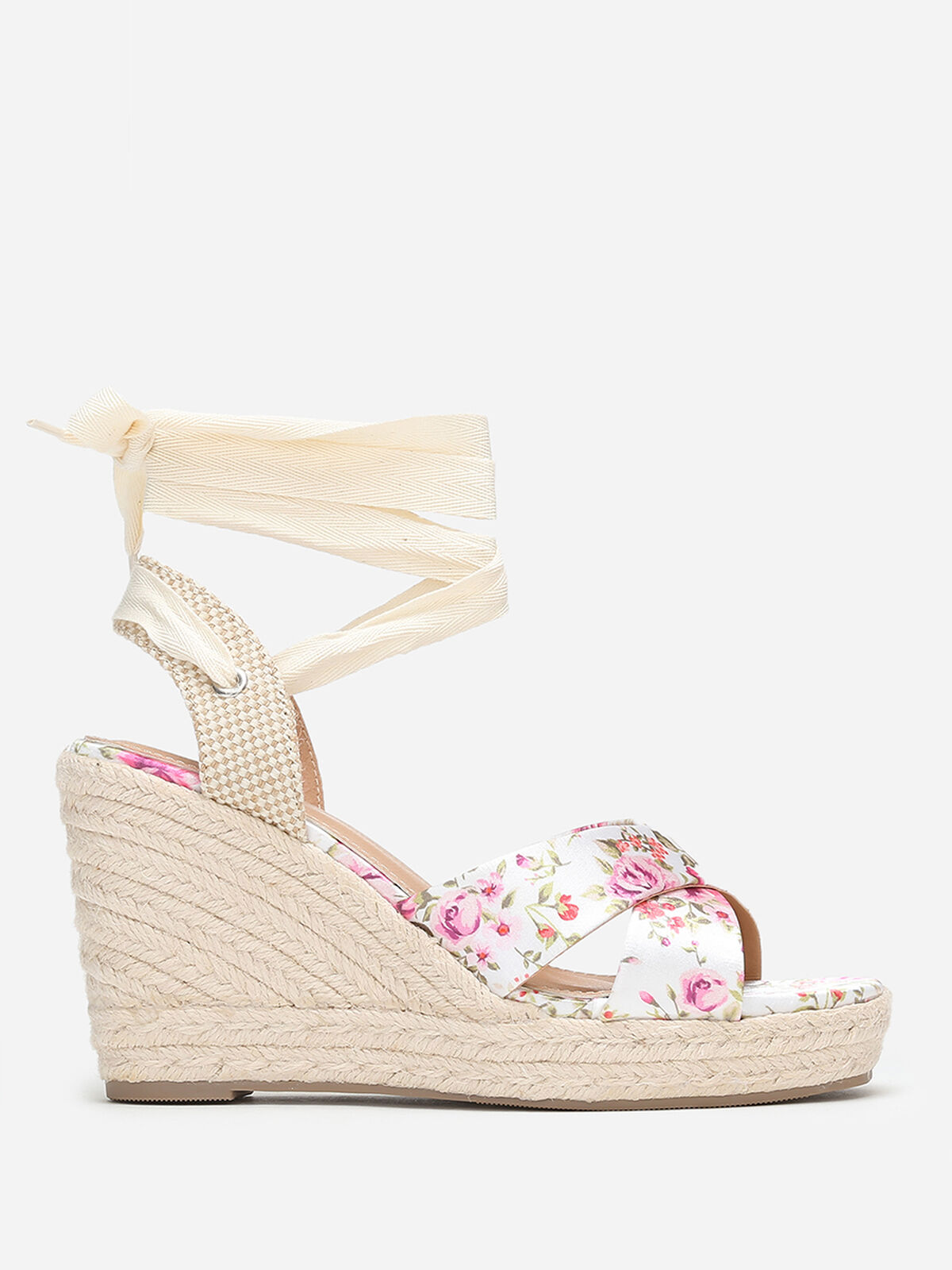 Sandales compensées et satinées à fleurs- Rose
