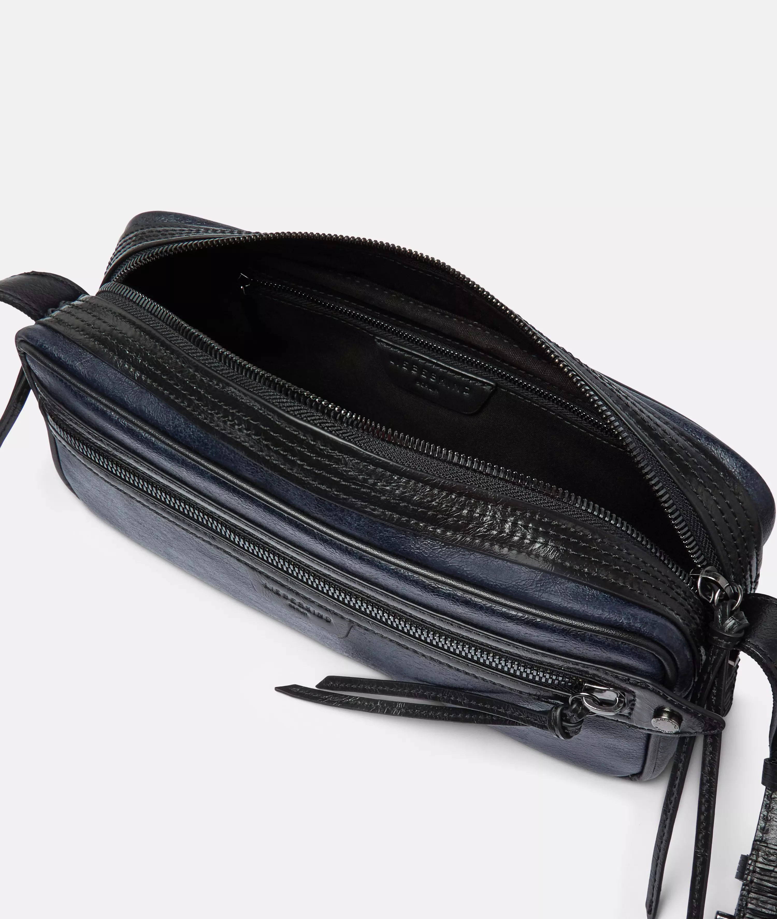 Juno Satchel S Handy shoulder bag with a vintage look