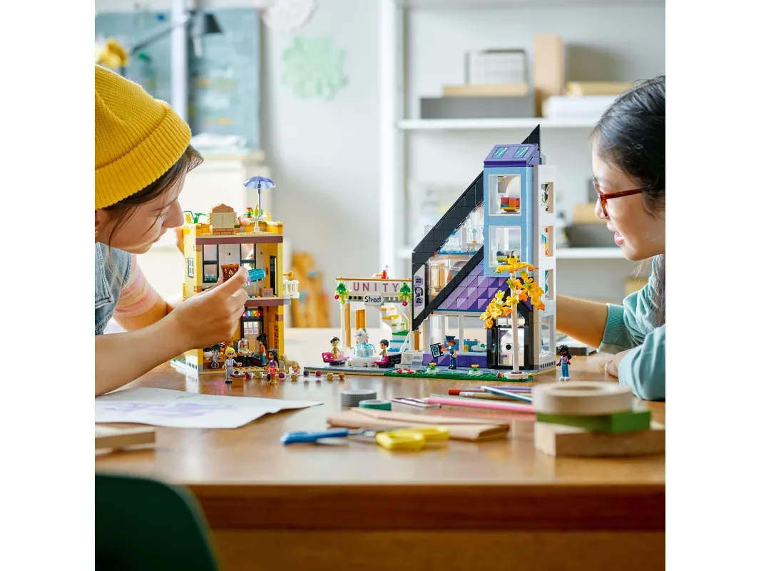 LEGO Friends 41732 Midtbyens blomster- og designbutikker