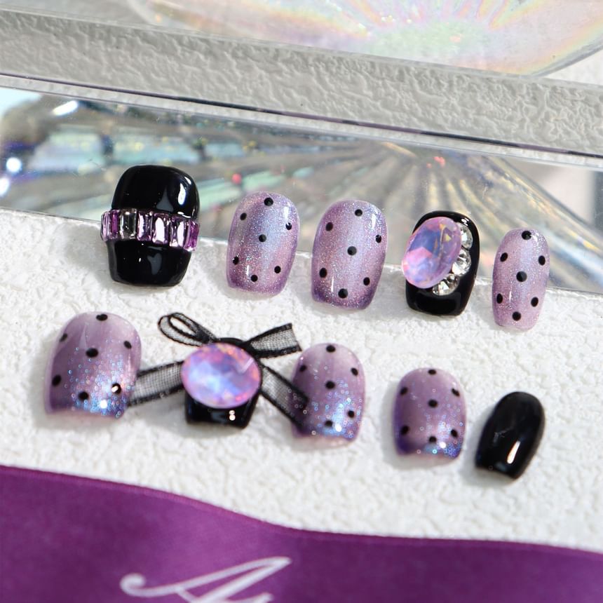 gracienorm - Ribbon Polka Dot Cat Eye Oval Press On Nail