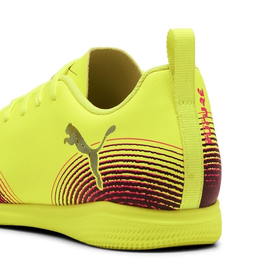 FUTURE 8 PLAY IT Jr Yellow Alert-PUMA Black-Sun Struck