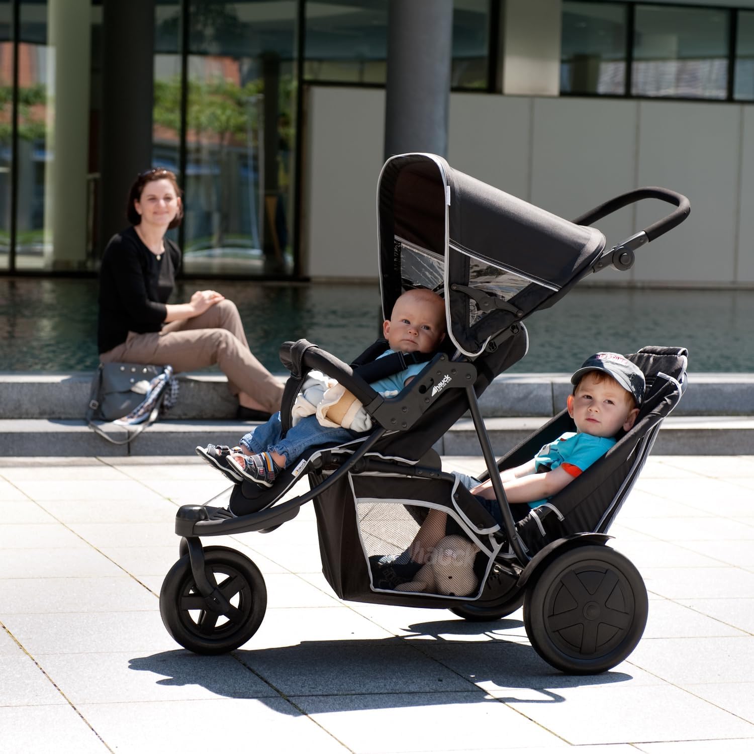 hauck Poussette Double Freerider à 3 Roues - Tandem 2 Enfants - Hauteur Réglable, Pliable, Habillage Pluie Inclus, Siège Bas Amovible - Noir