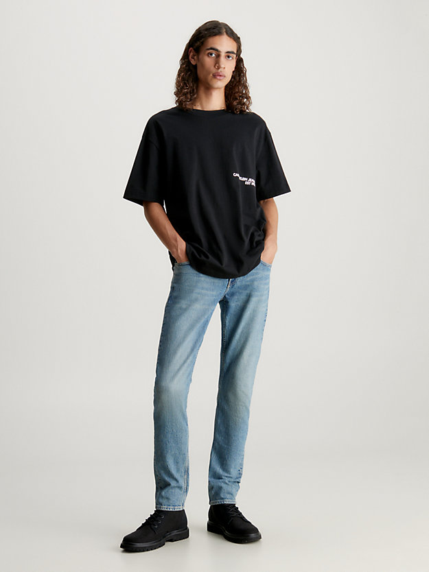 calça jeans justa