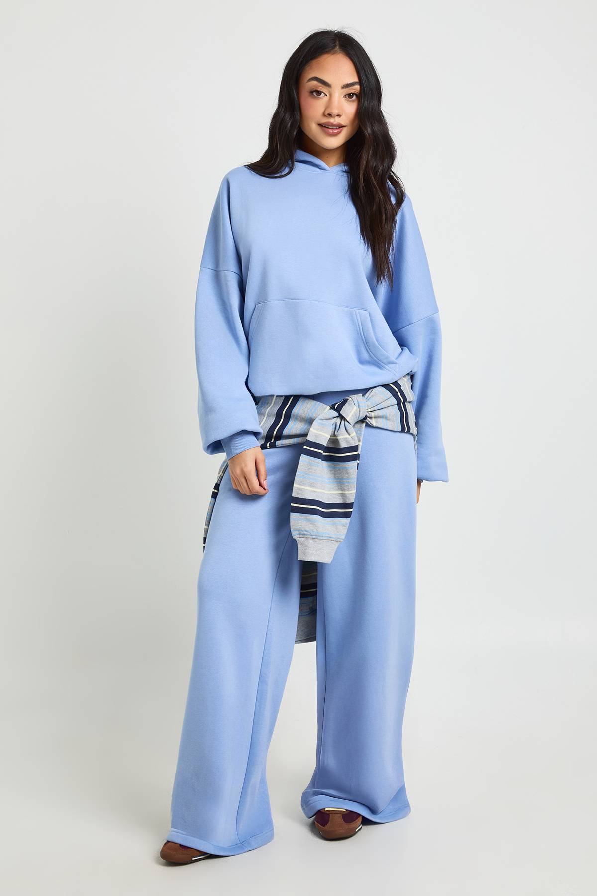 boohoo Ensemble De Survêtement Sweat À Casynthétiqueche Ample Et Jogging Droit