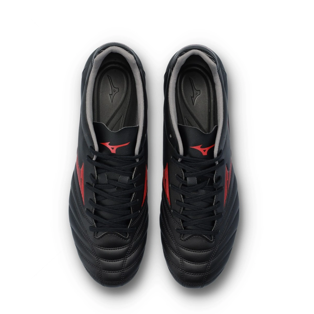 Chuteira Mizuno Monarcida Neo III Pro FG