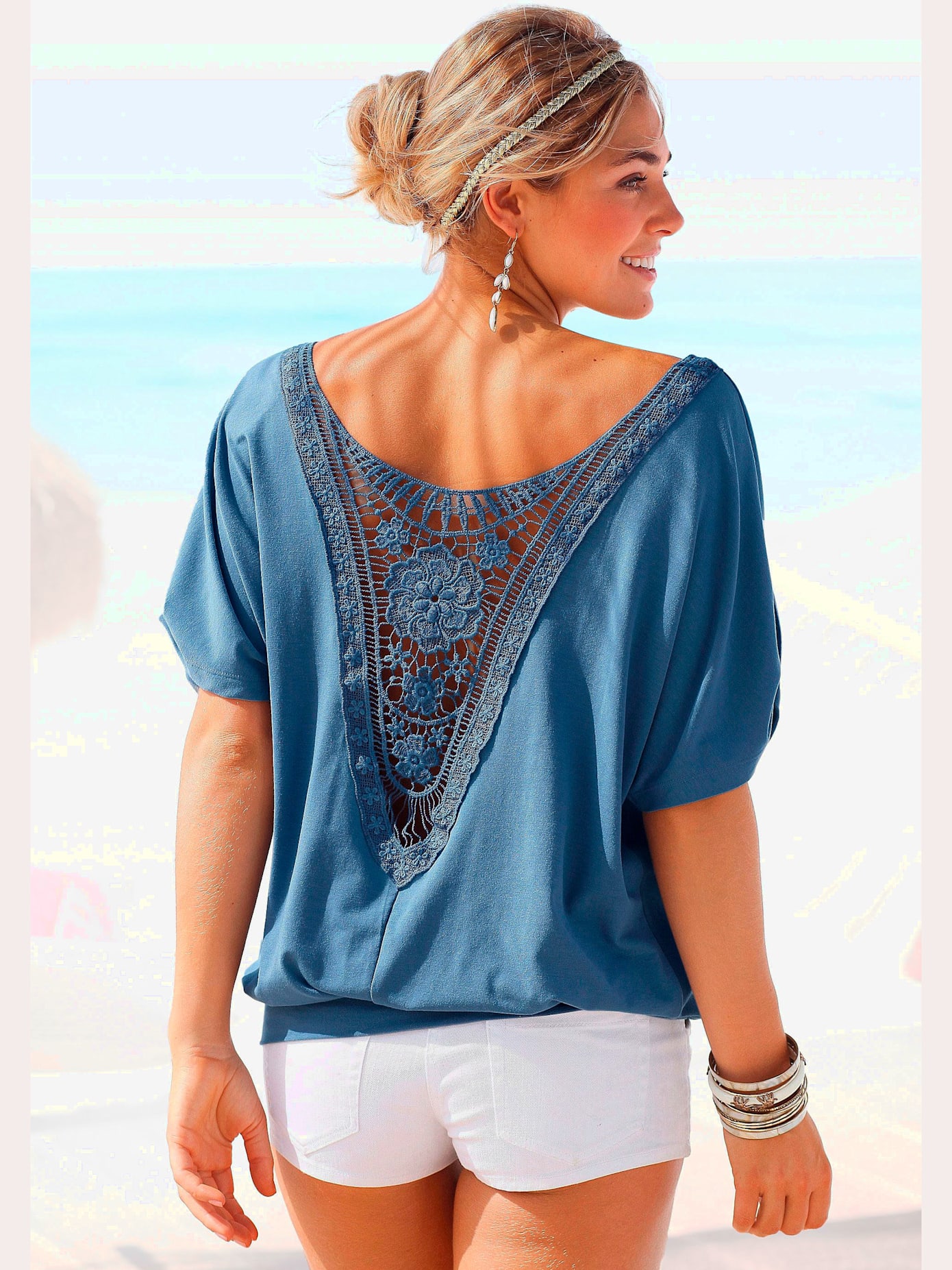 T-shirt de plage joli détail crochet au dos