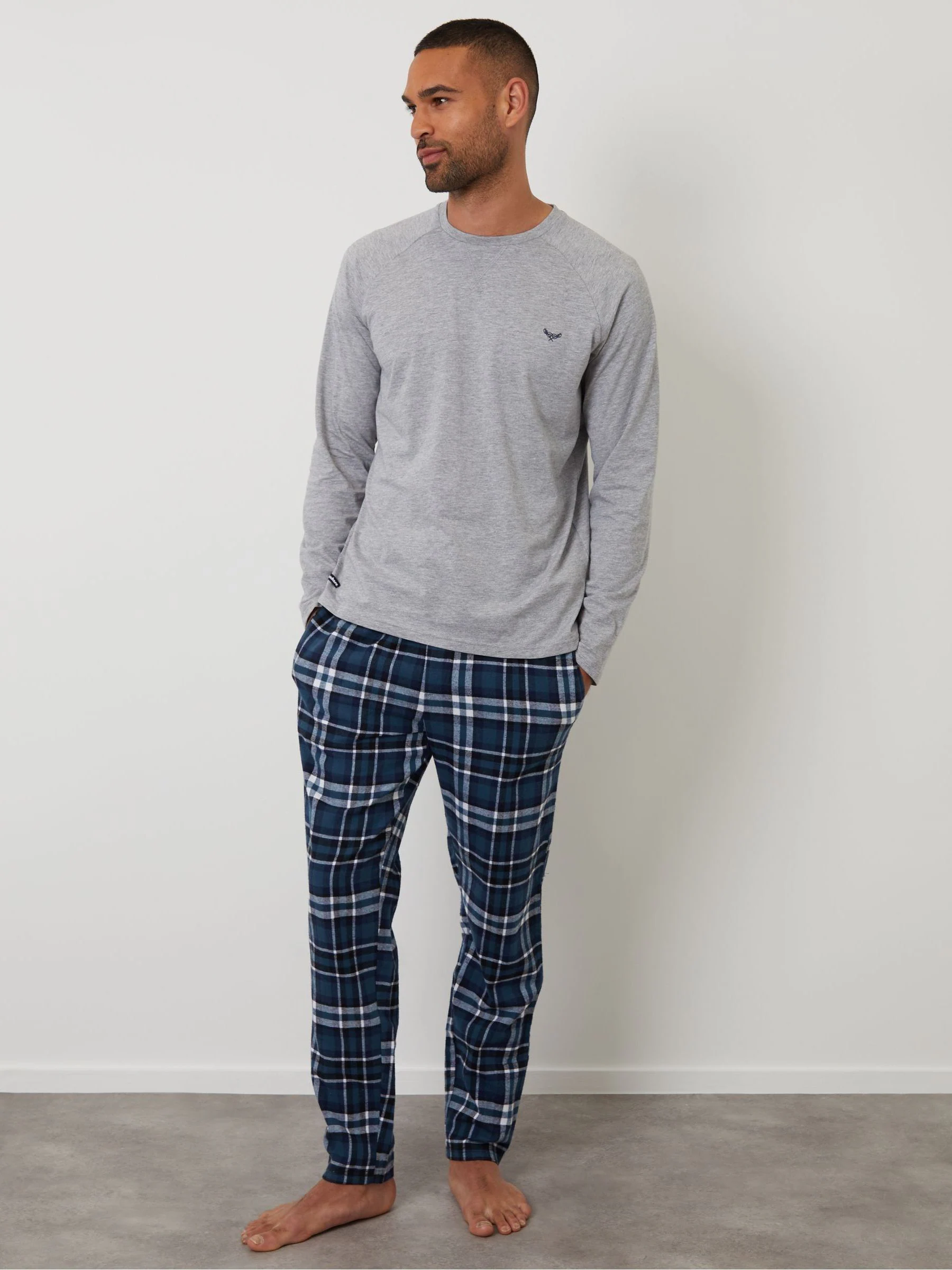 Lichtgrijs - Threadbare - Pyjamaset van gemengde stoffen met lange mouwen