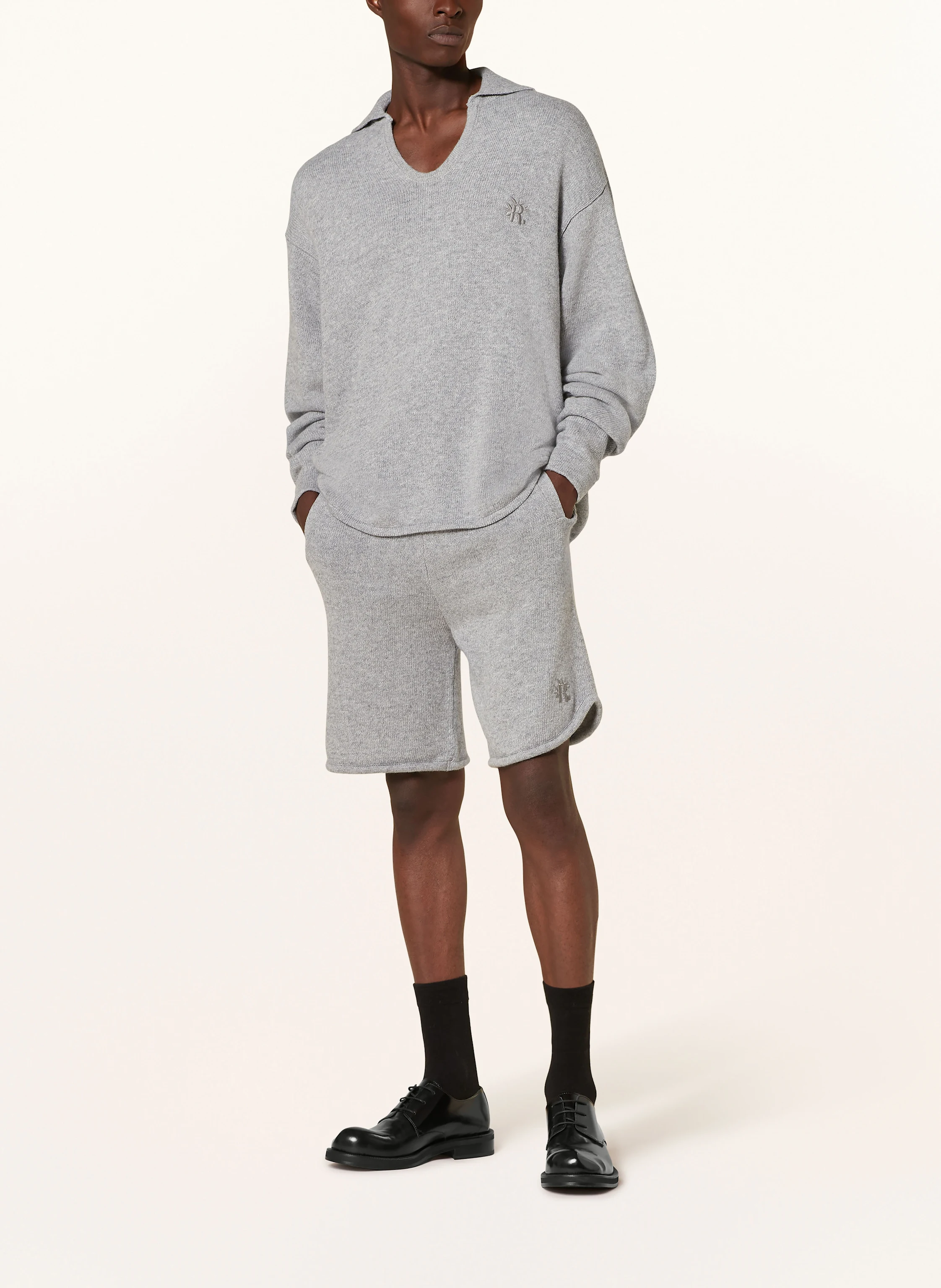 rough. Strickshorts