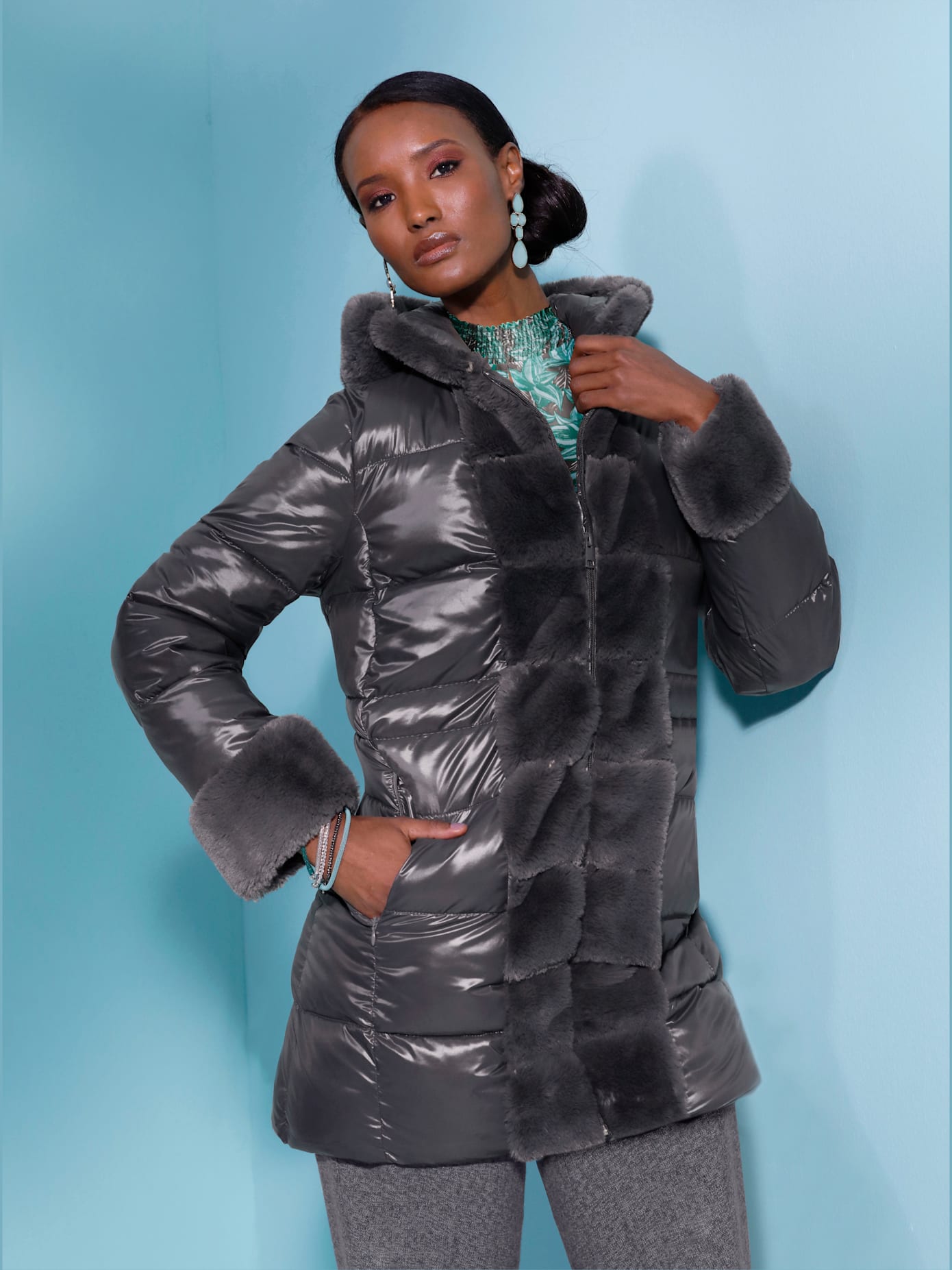 Veste longue superbe qualité légèrement brillante