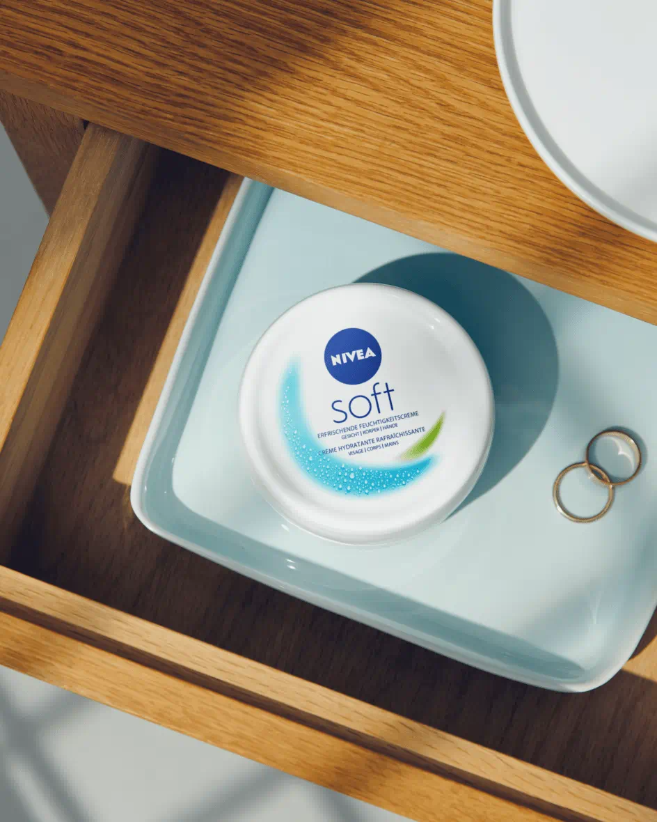 NIVEA SOFT CRÈME VISAGE CORPS & MAINS 200ML