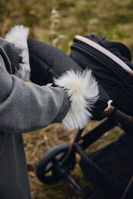 Nordlys Balder Håndvarmere Lammeskinn, Black