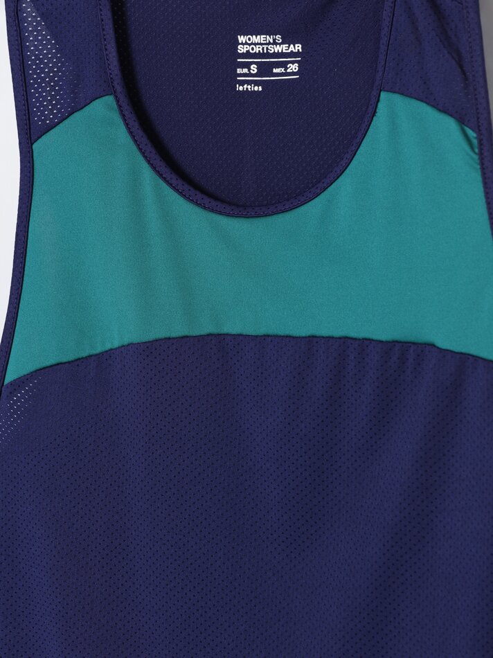 Regata esportiva colorida com blocos de cores - Verde