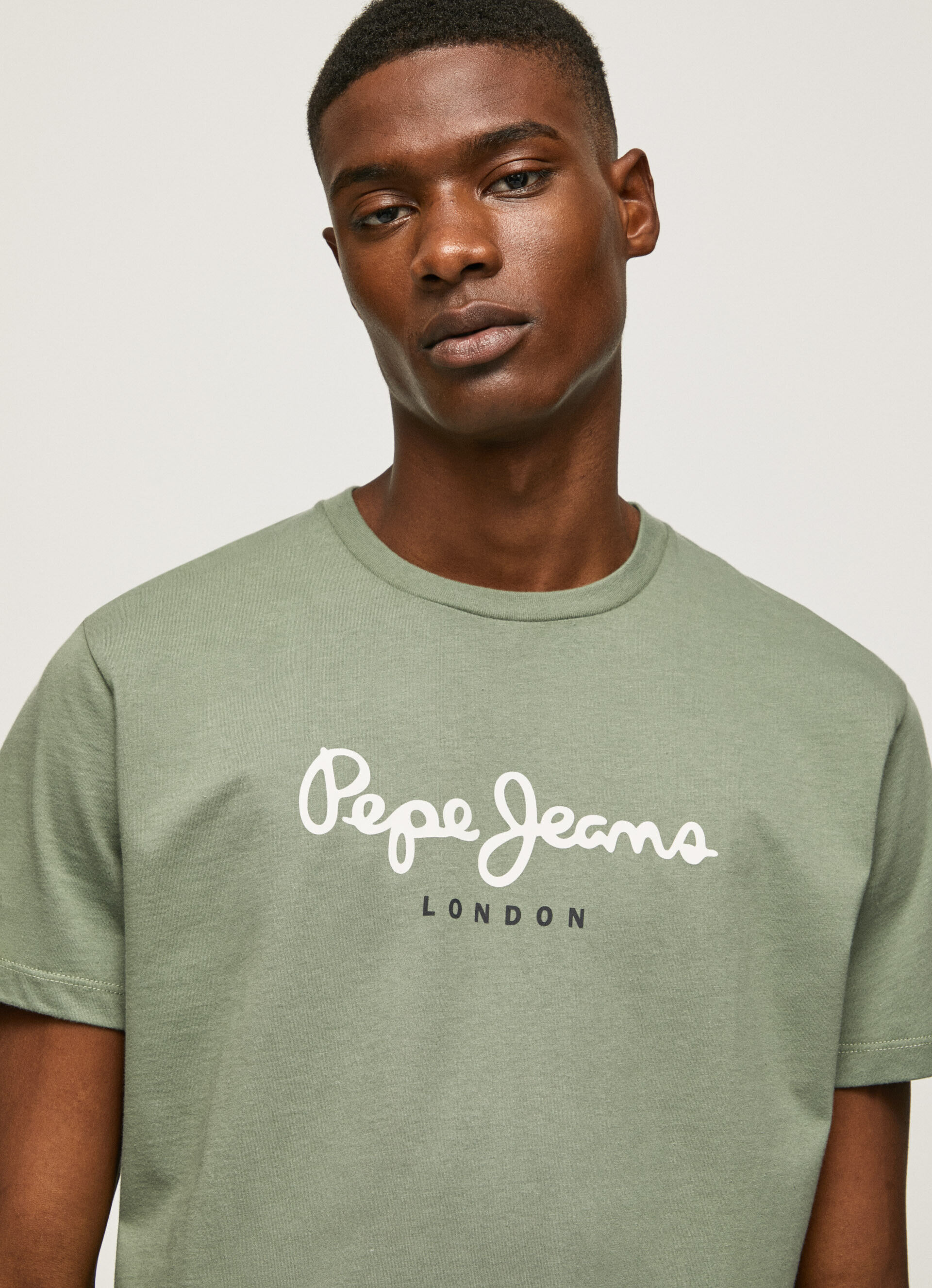 Camiseta de algodão com logotipo estampado - verde-casting