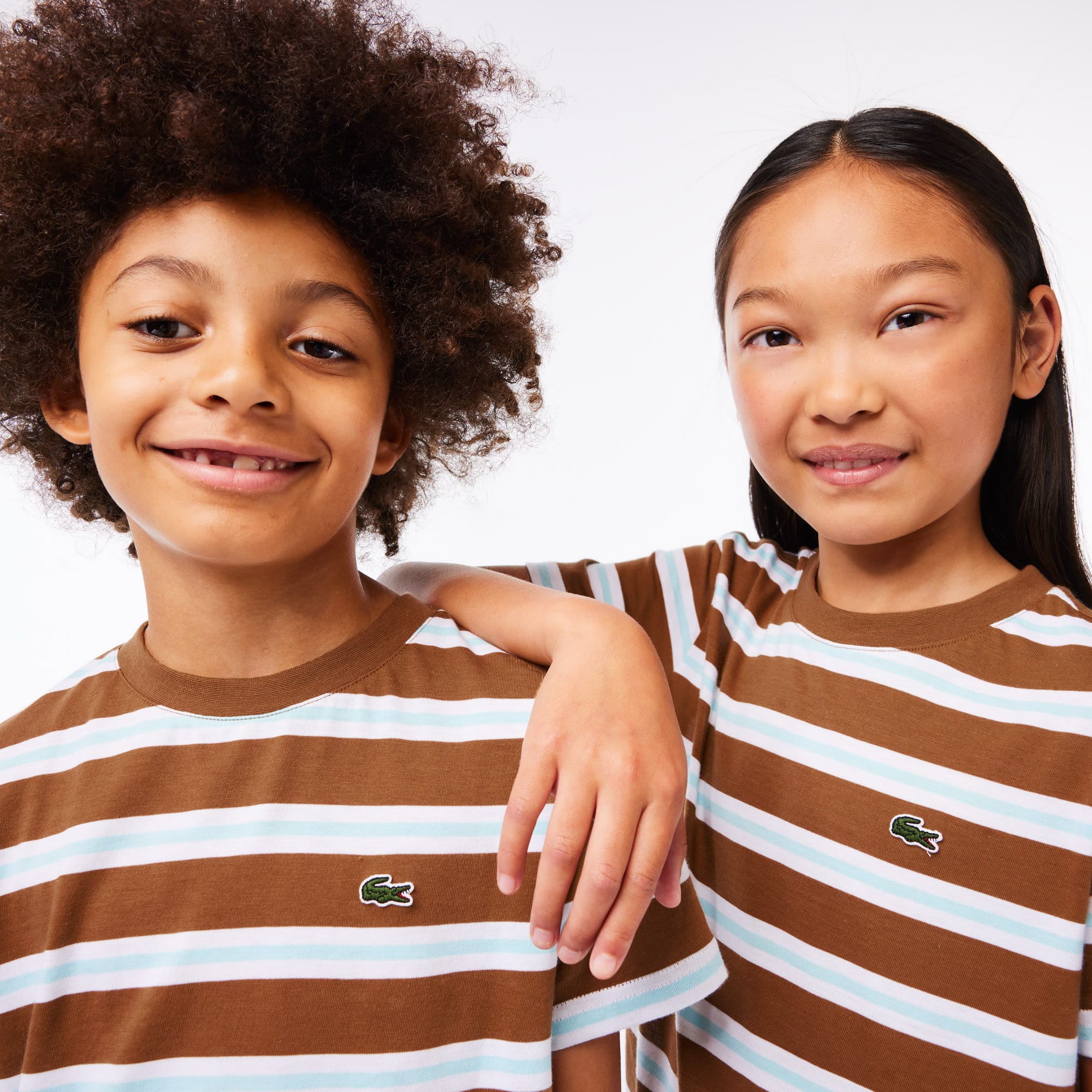 T-shirt enfant Lacoste avec imprimé rayé en jersey de coton T-Shirts & Chemises - Marron - Lacoste - Enfant