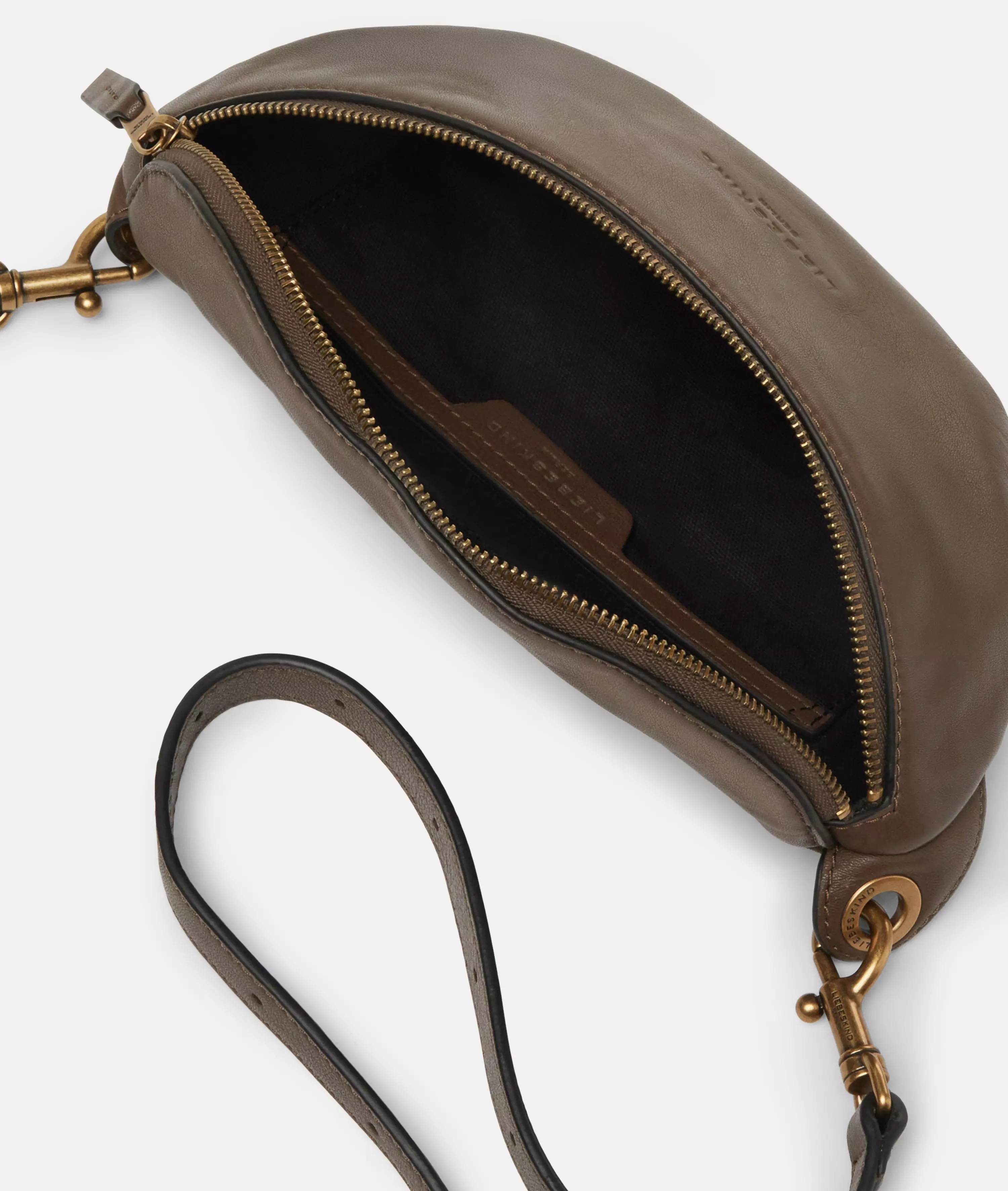 Tavia shoulder bag M Spacious belt bag made from sheepskin