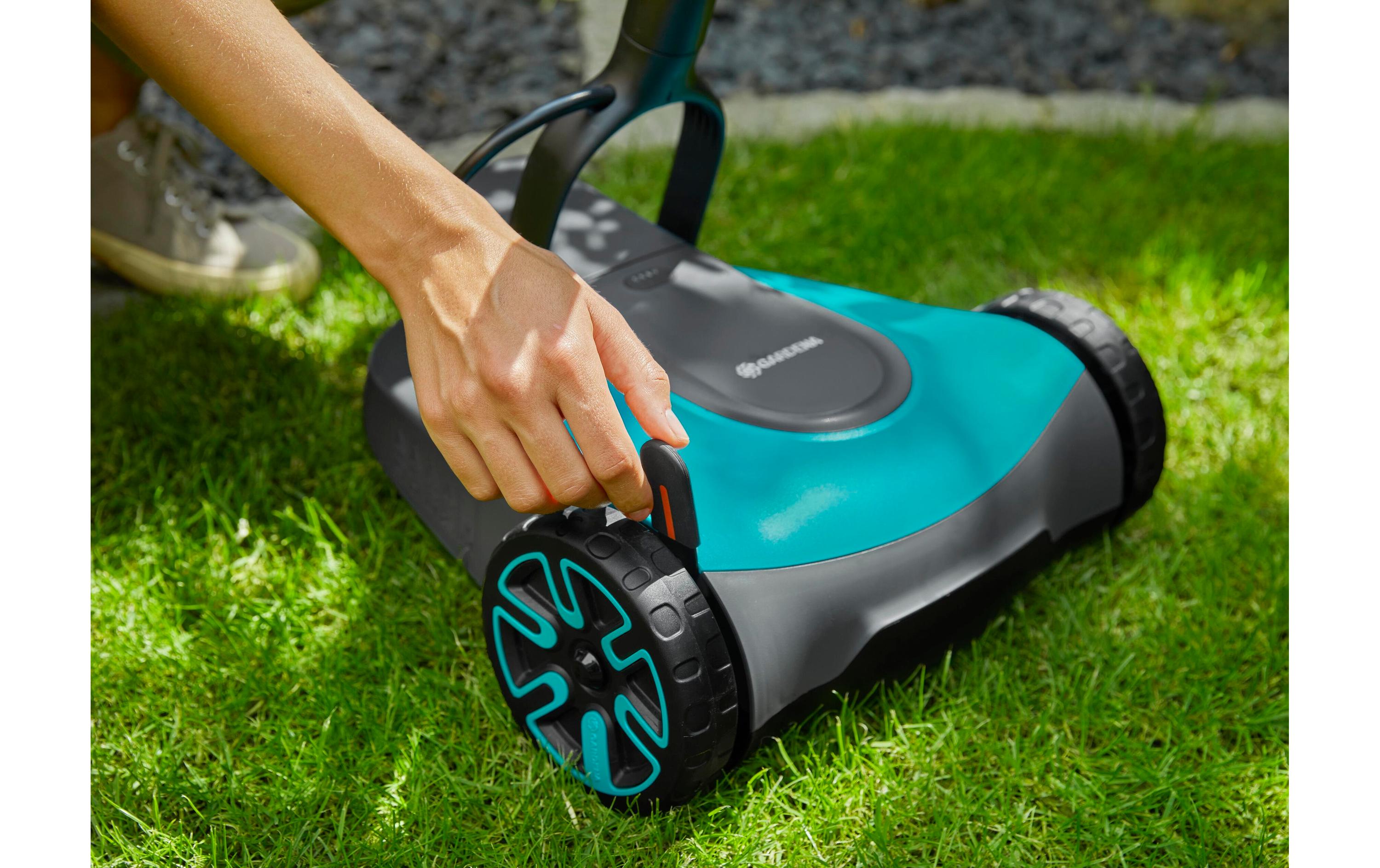 Akku-Rasenmäher HandyMower Li-22 / 18 V Set<br>Mit Ladegerät und Akku für kleine Gärten bis zu 50 m² Rasenfläche