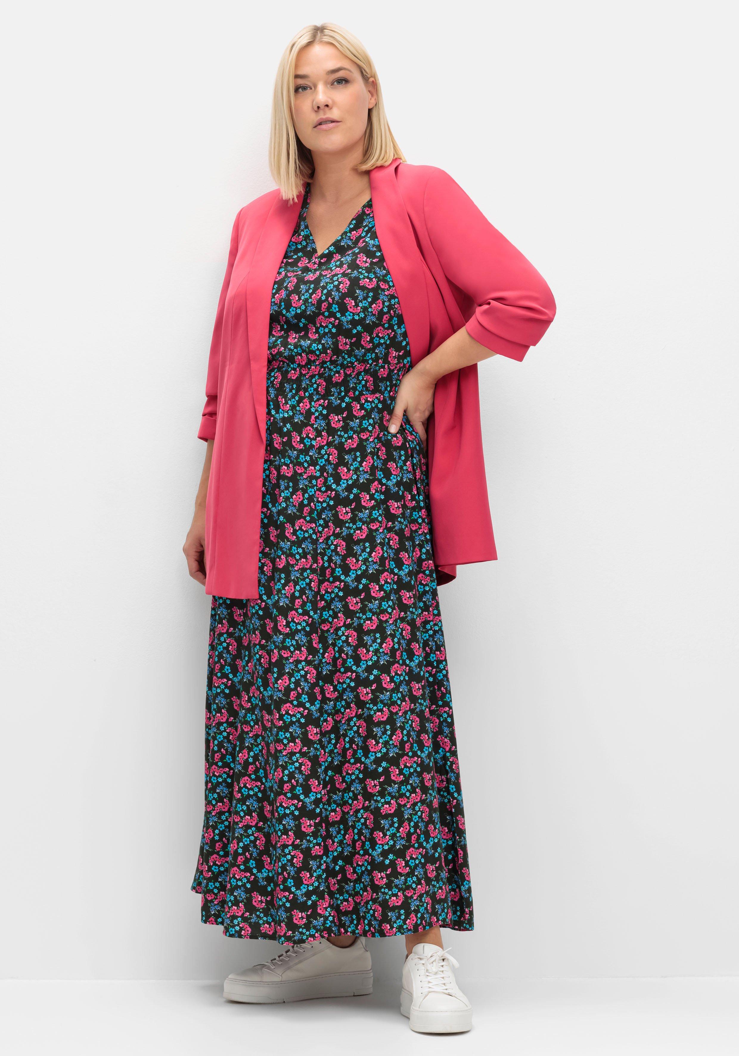 Maxikleid mit Alloverdruck und gesmokter Taille