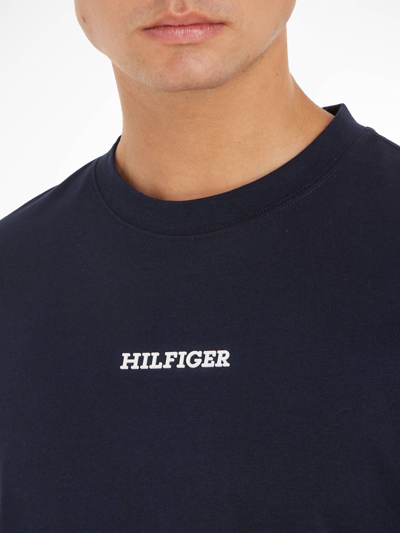 Tommy Hilfiger| Herren T-Shirt MONOTYPE SMALL CHEST PLACEMENT