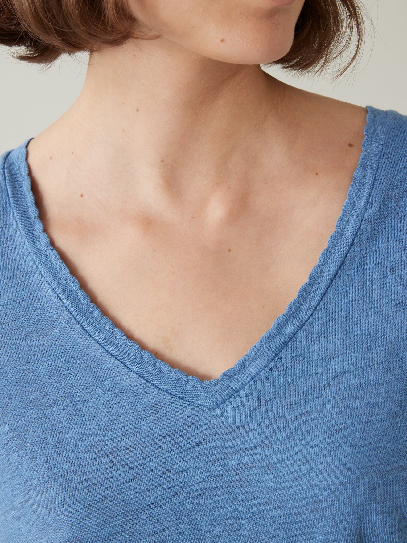 T-shirt lin col V femme