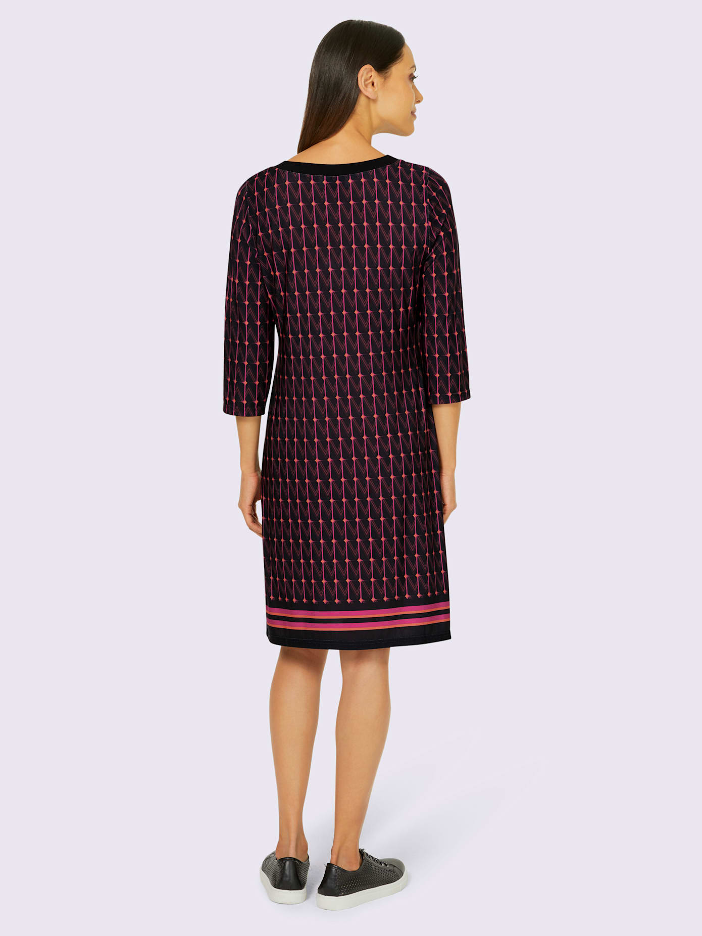 Robe en jersey paillettes à l'encolure