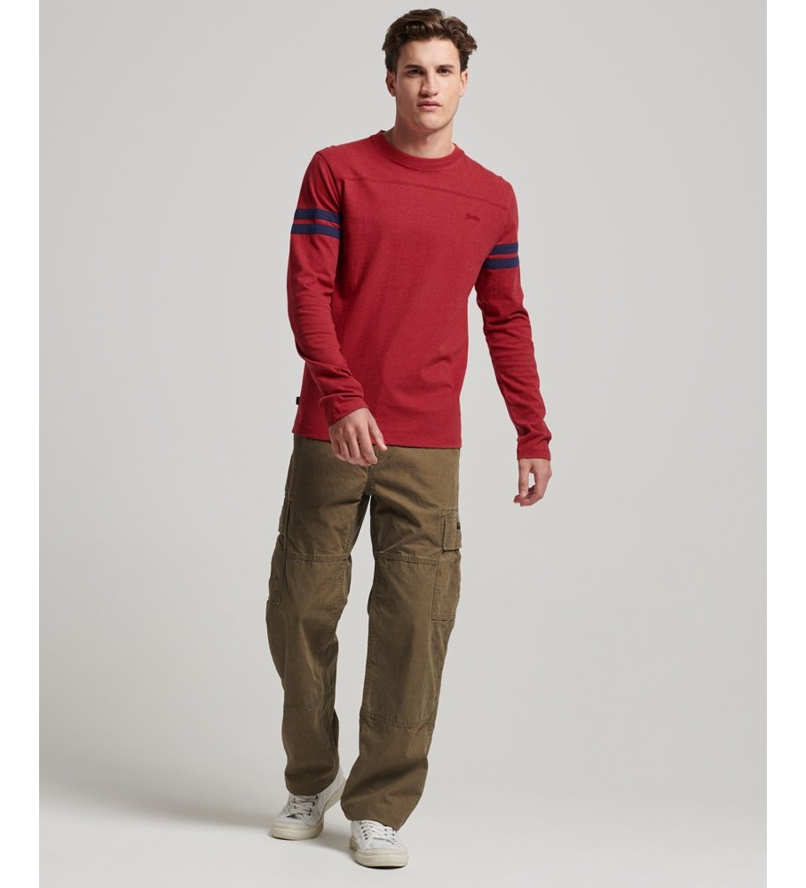 Camiseta Superdry de algodão orgânico com logo vintage, modelo Quarterback Red.
