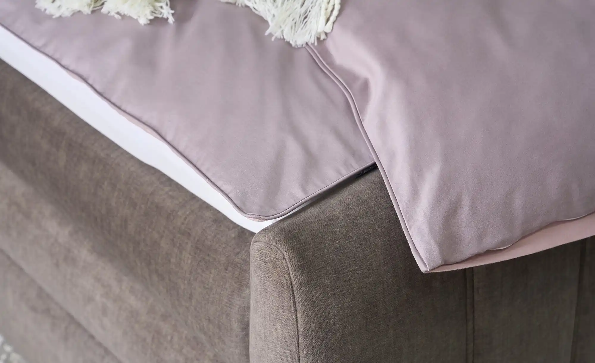 switch Boxspringbett mit Bettkasten Carina