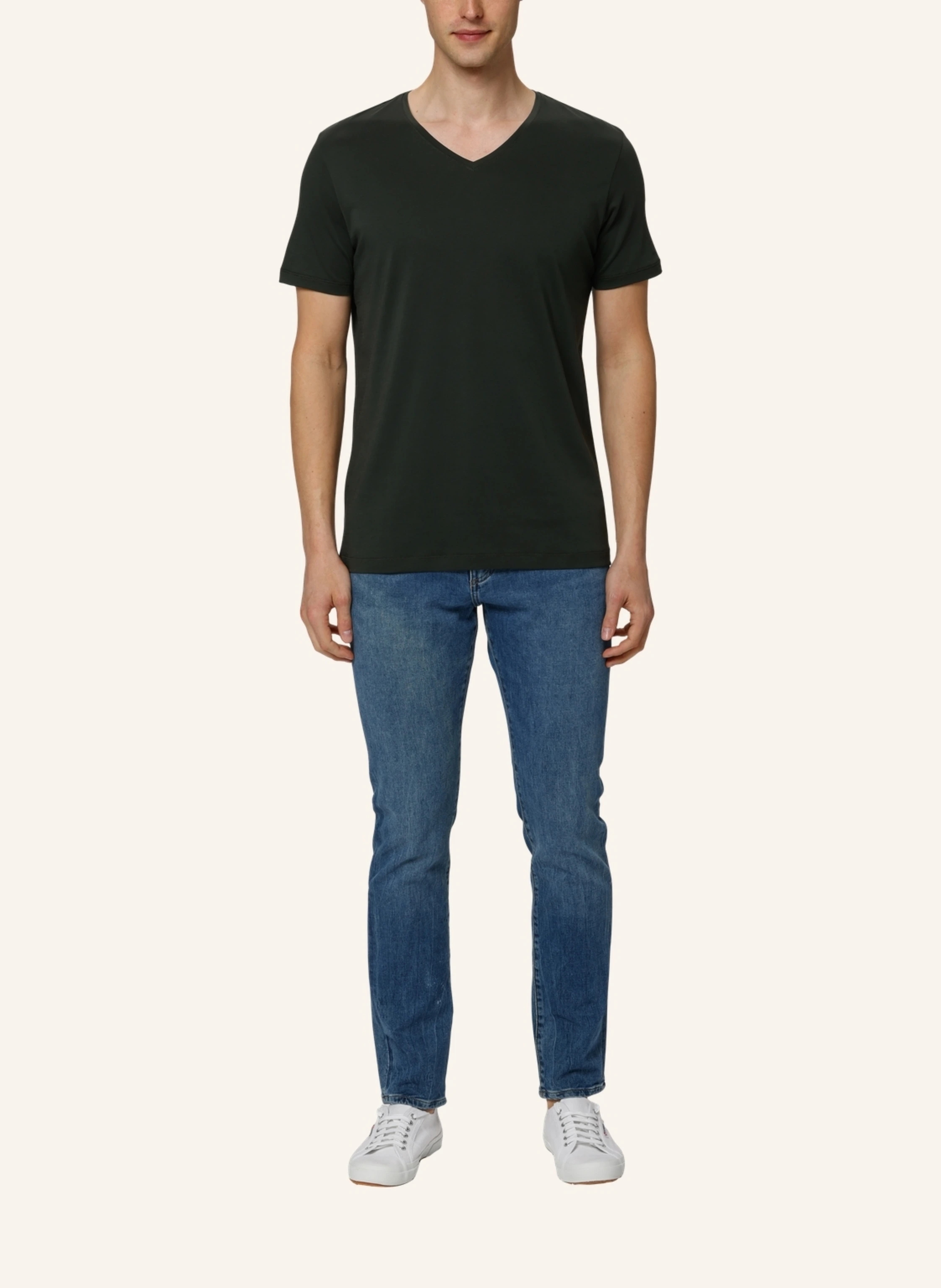 TRUSTED HANDWORK V Neck 1/2-Sleeve T-Shirt