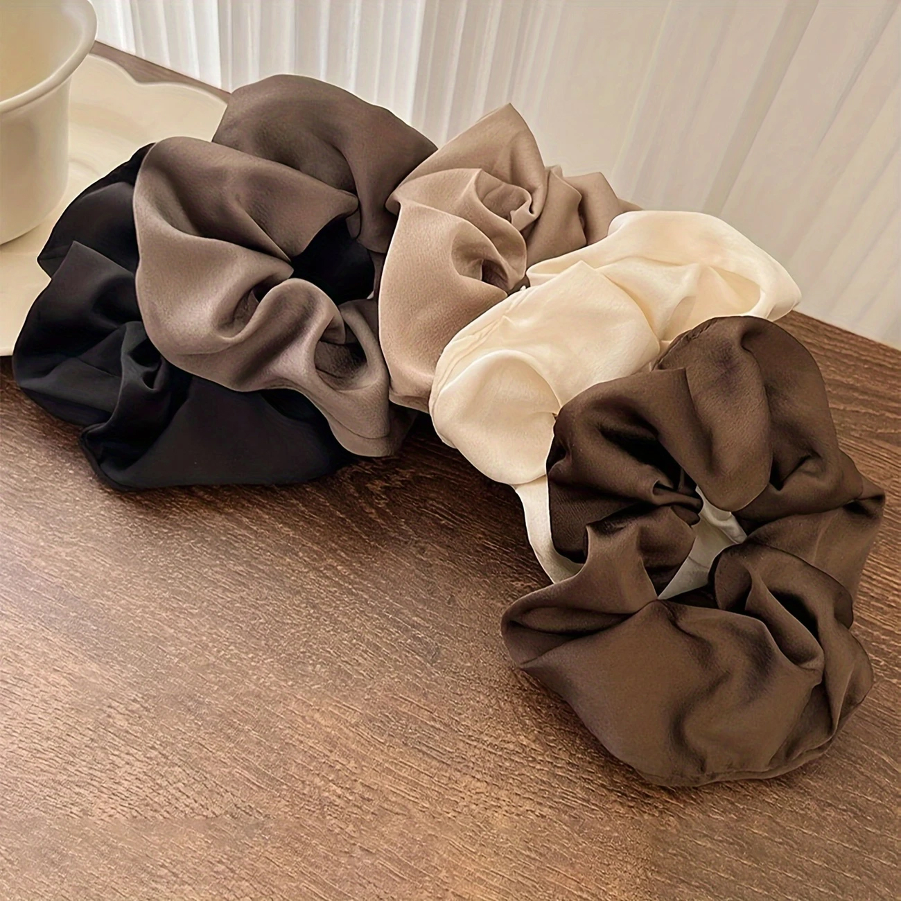 (5er Set) Satin Scrunchies Elastische Haargummis Haarschmuck Haarband - Braun / Schwarz