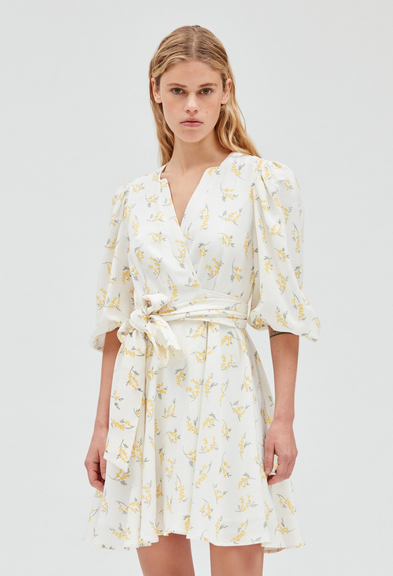 Robe courte portefeuille mimosa