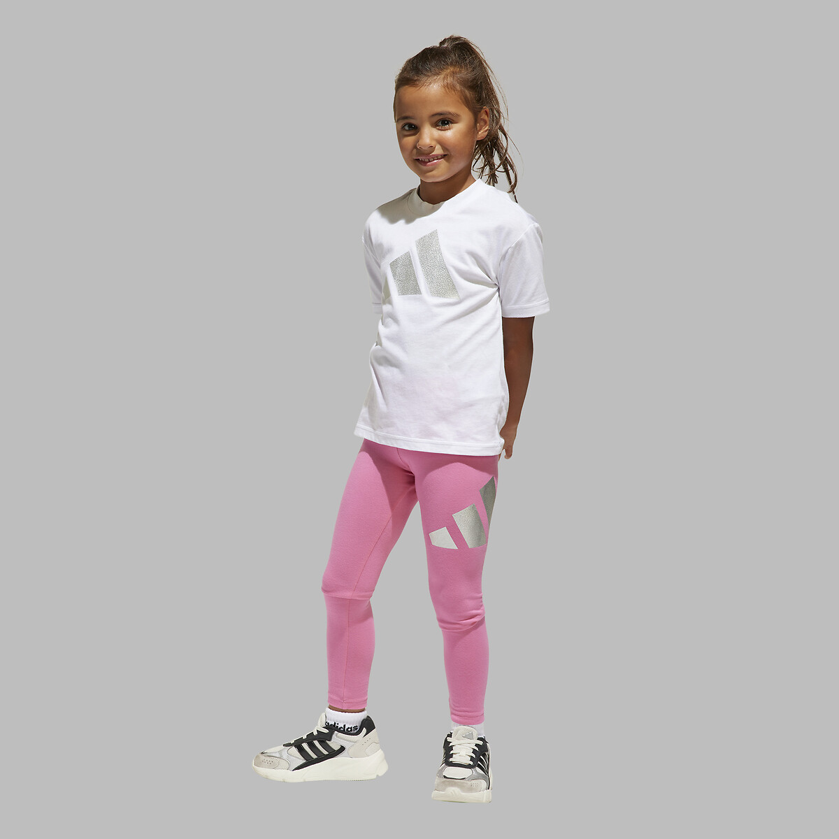 ADIDAS ROUPAS ESPORTIVAS<br>Conjunto camiseta e legging