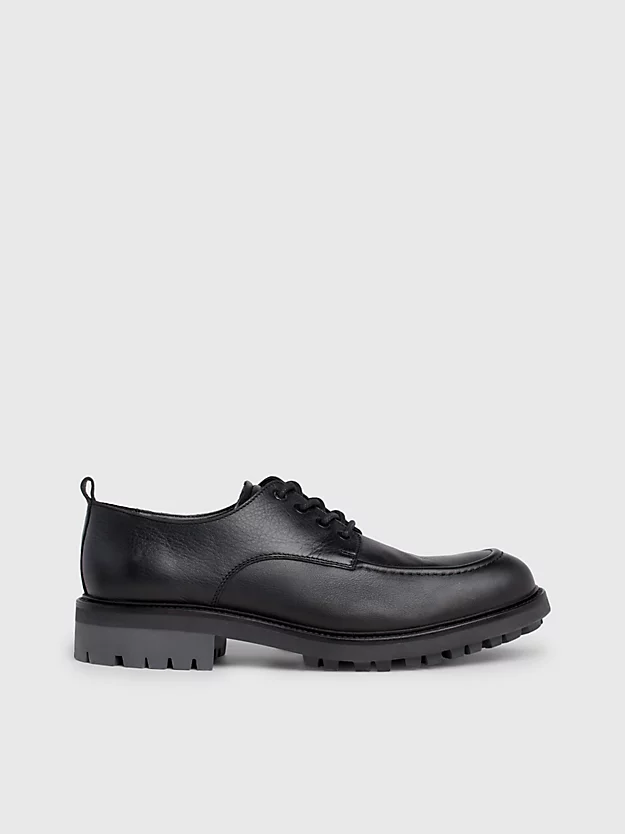 Sapatos infantis de couro com cadarço