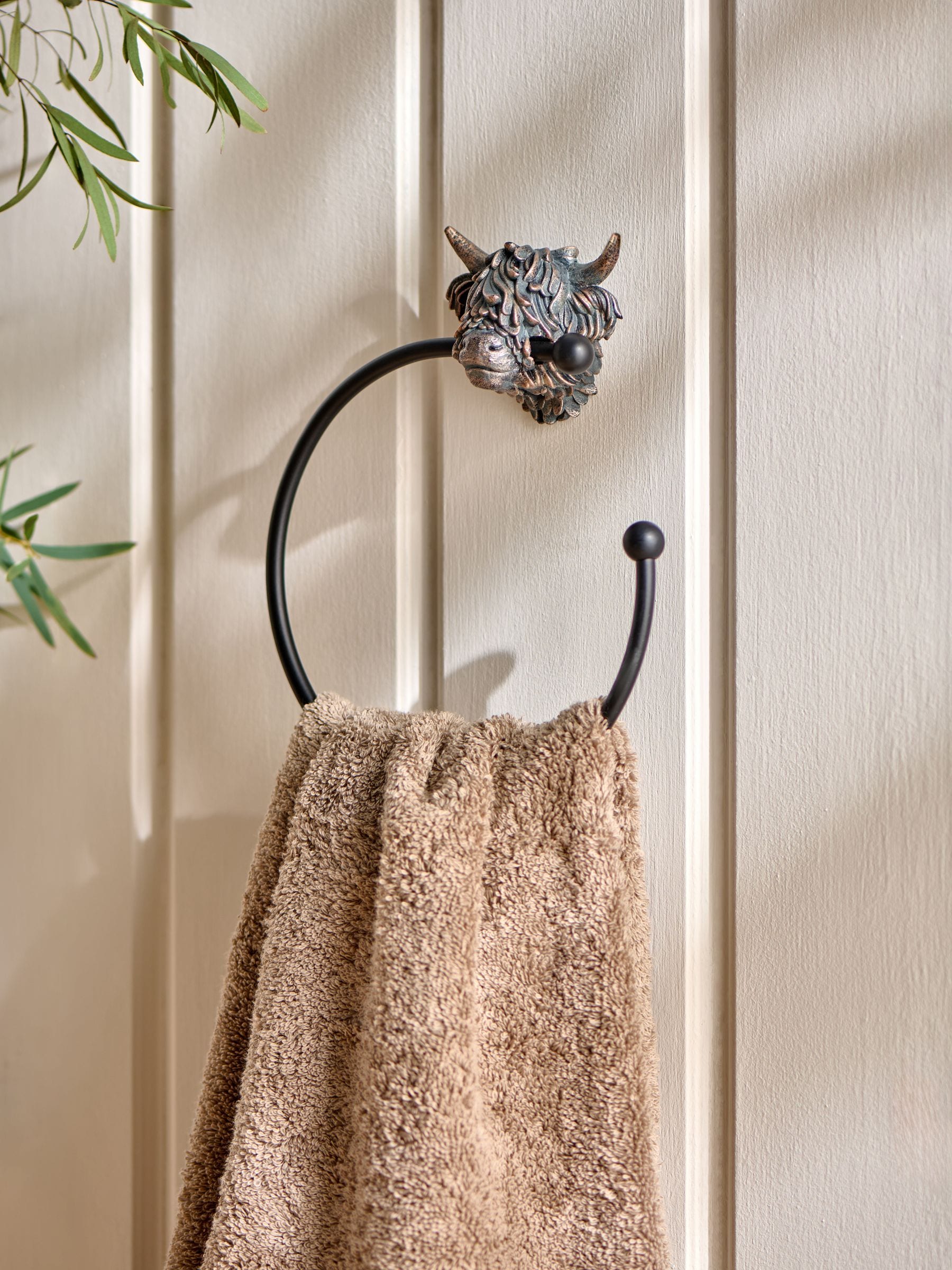 Hamish Towel Ring