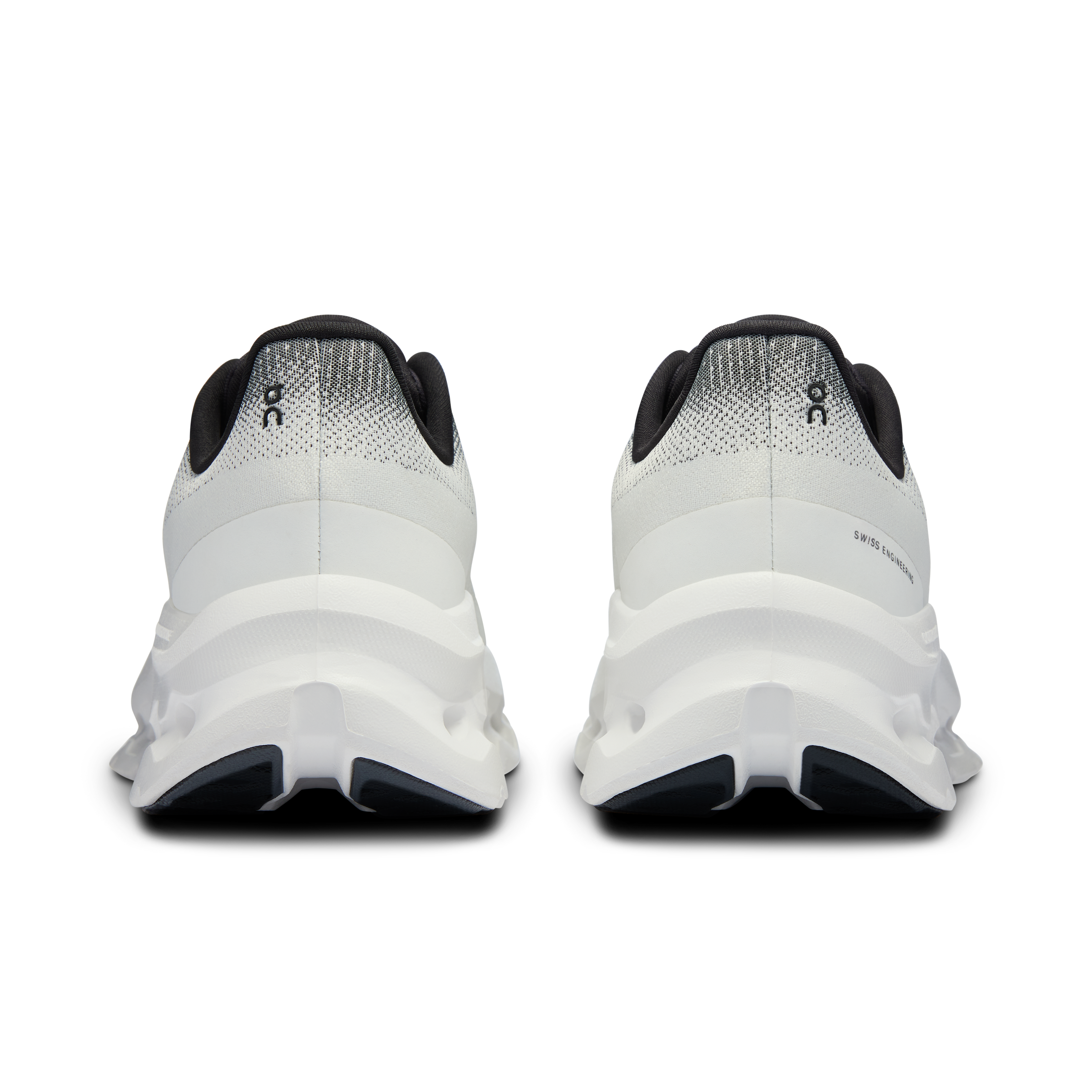 Cloudtilt Black | Ivory