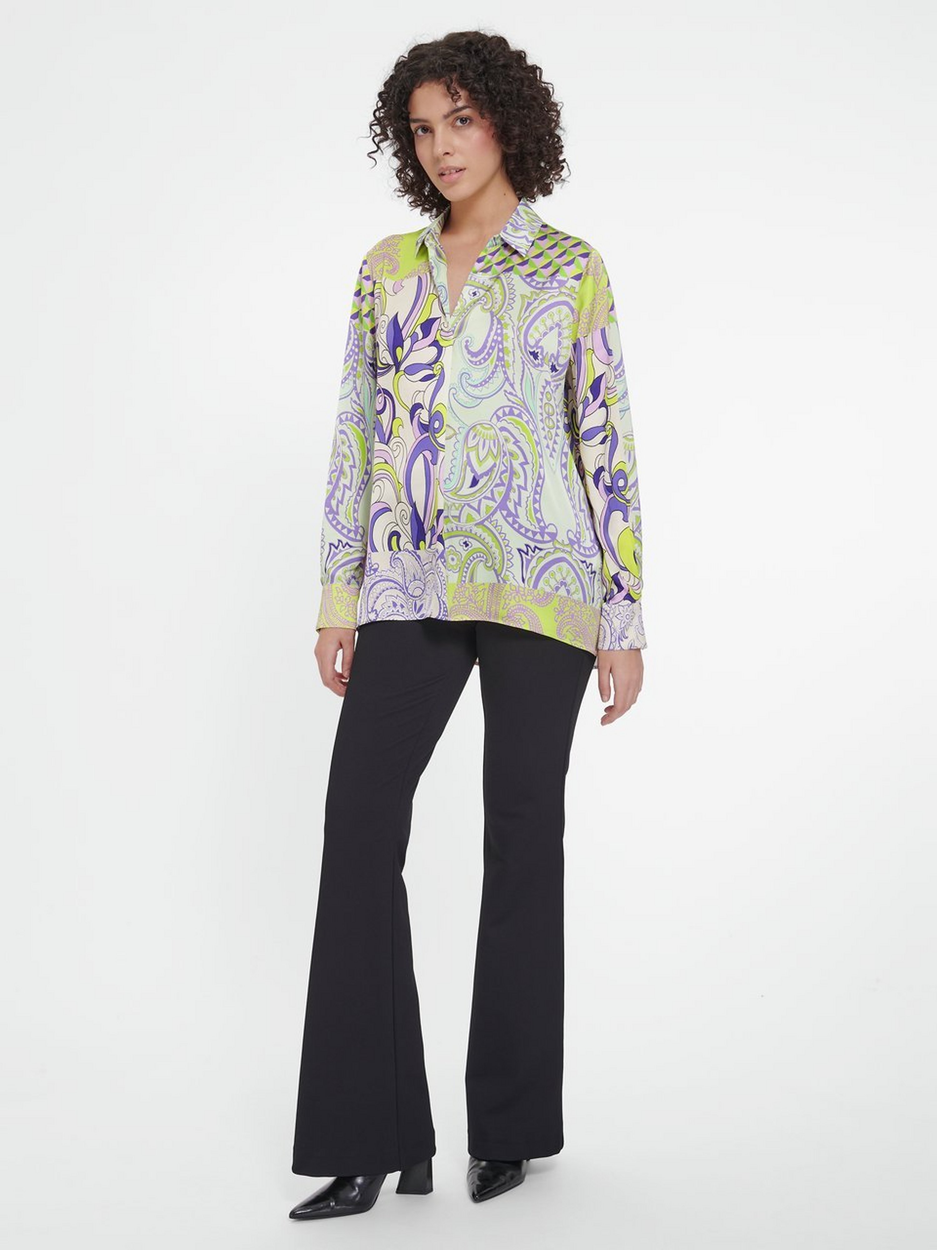 Bluse mit Allover-Muster