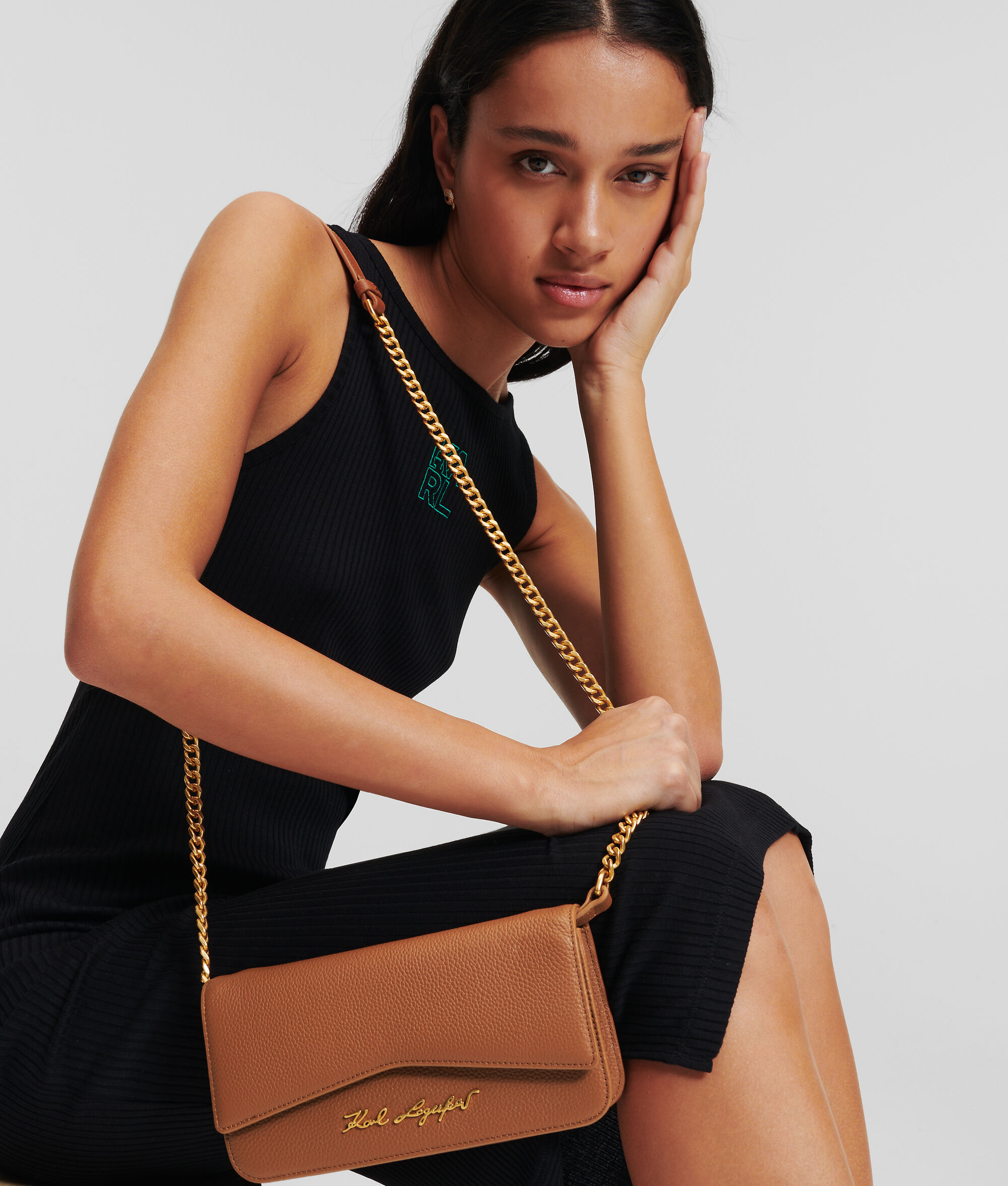 POCHETTE K/PEBBLE